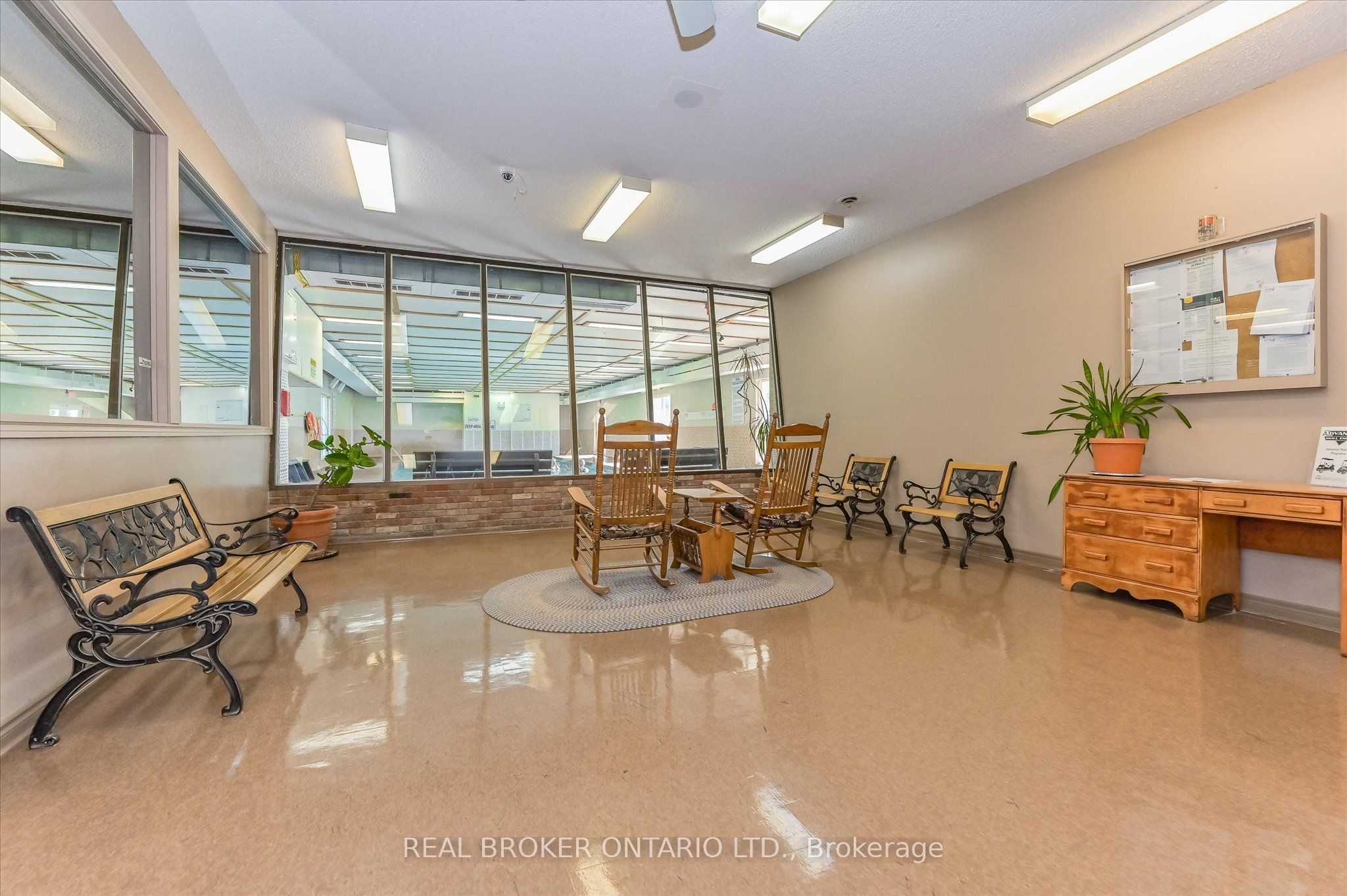 445 Pine Pass Property Photo 19