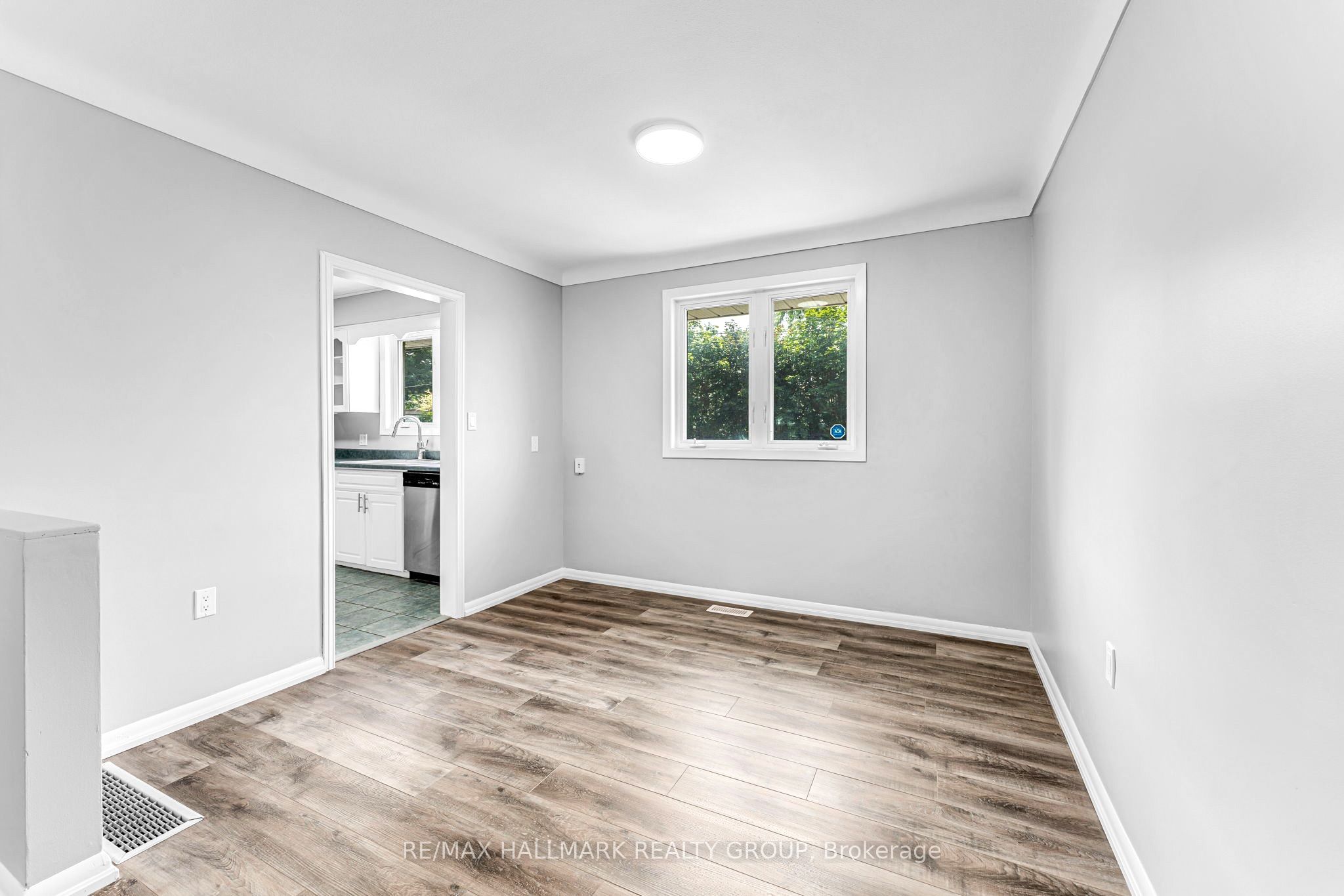 75 Briscoe Street Property Photo 8