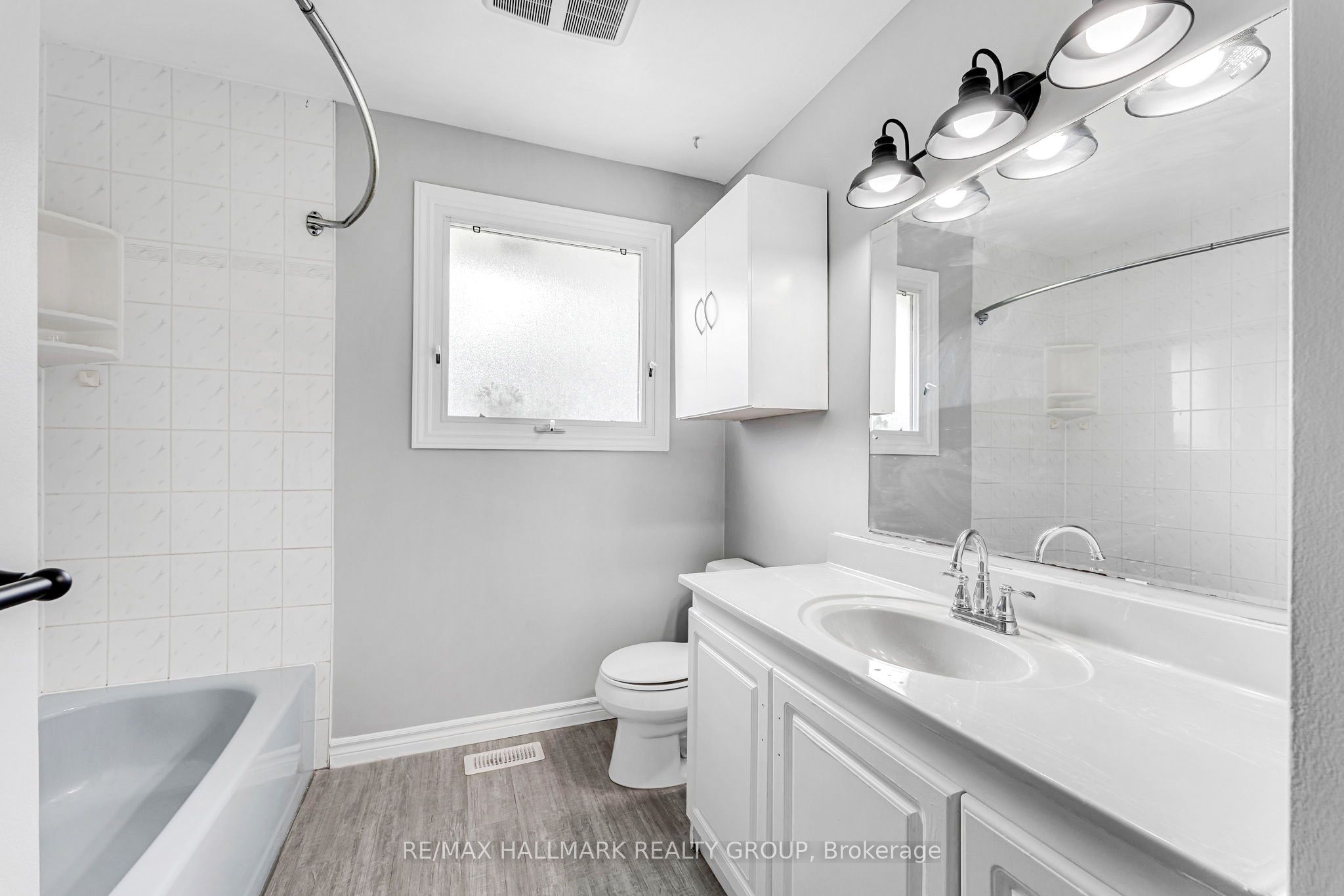 75 Briscoe Street Property Photo 15