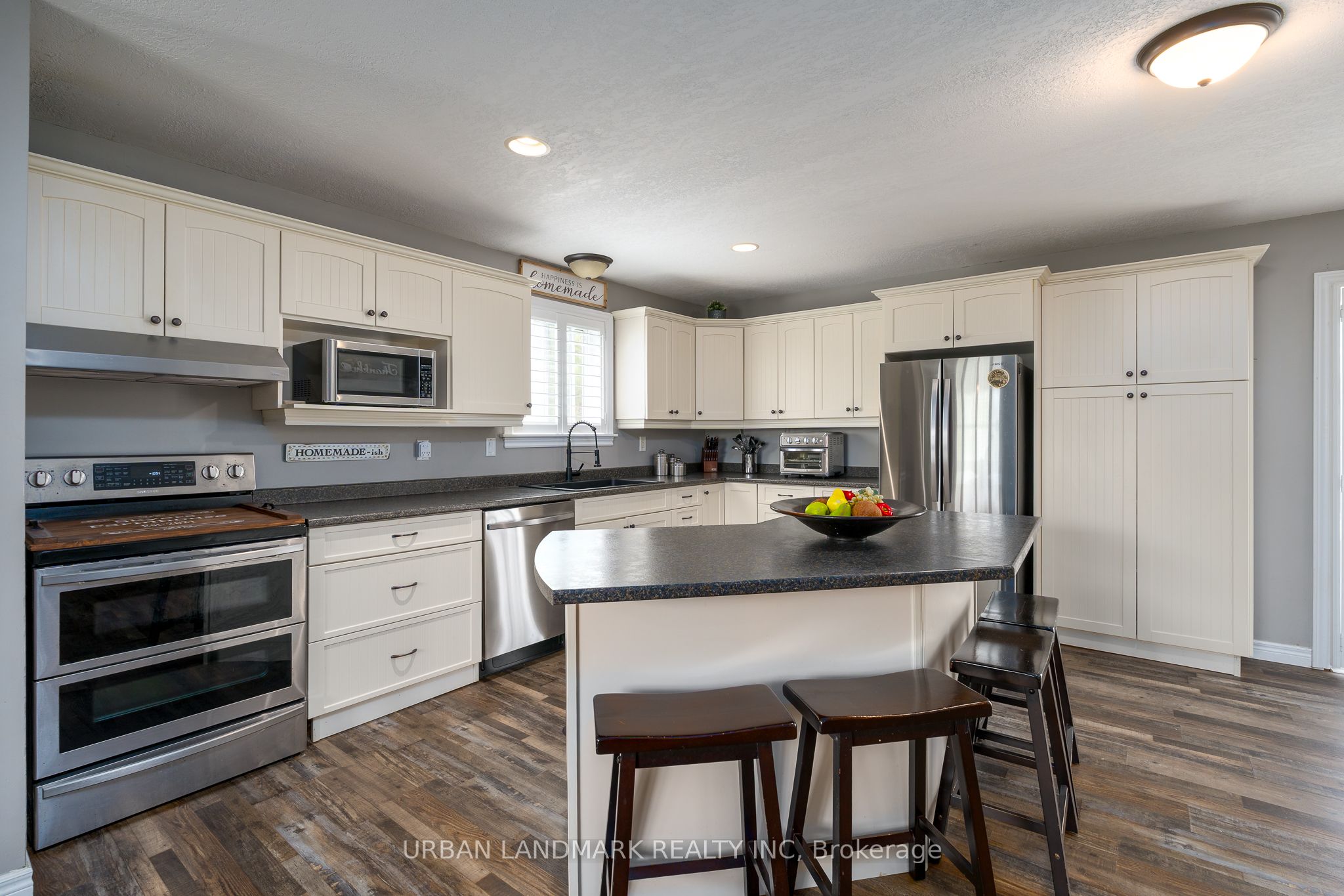 80 Rush Road Property Photo 17
