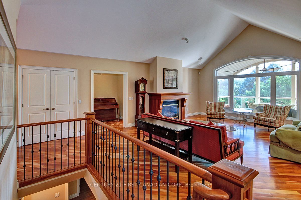 581 Plane Tree Drive Property Photo 11