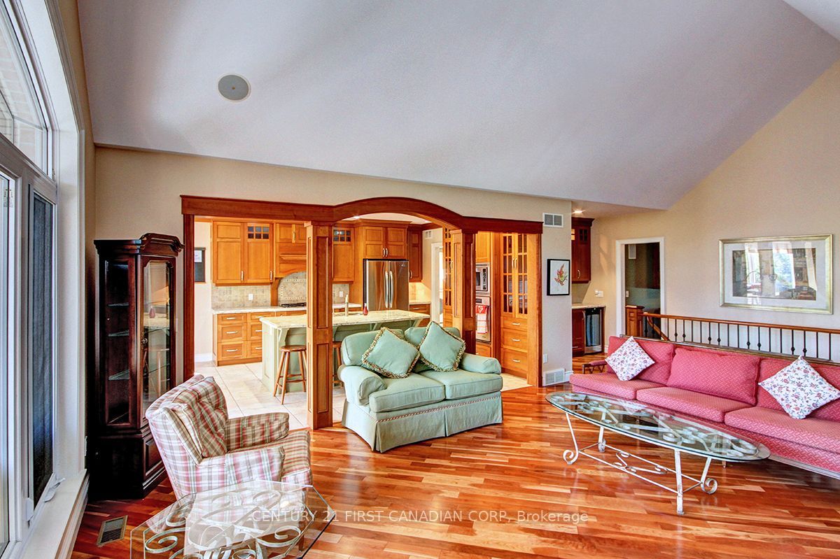 581 Plane Tree Drive Property Photo 13
