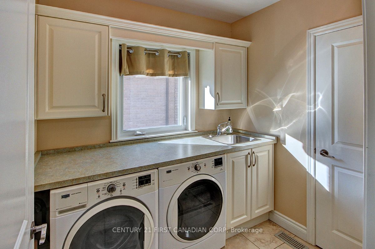 581 Plane Tree Drive Property Photo 28