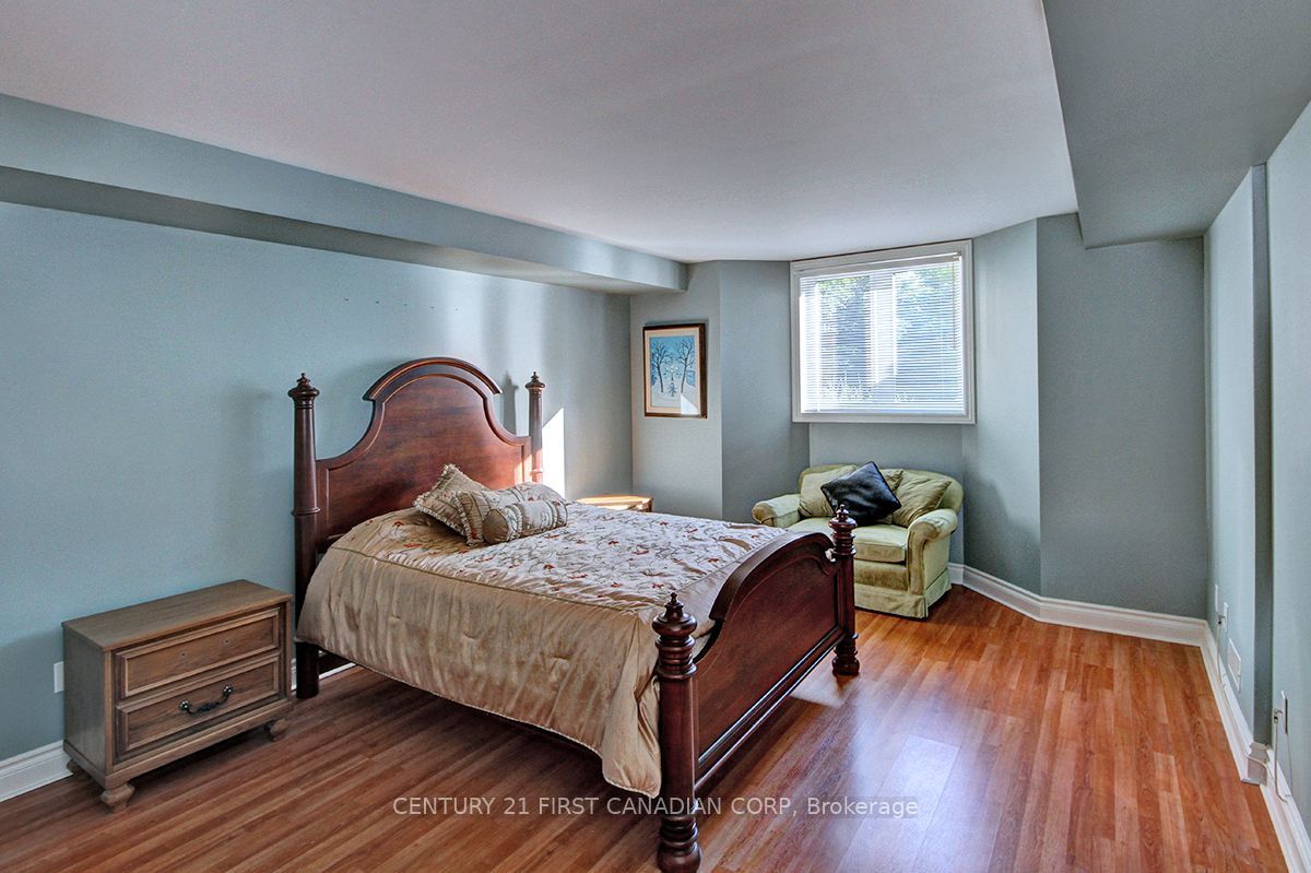 581 Plane Tree Drive Property Photo 32