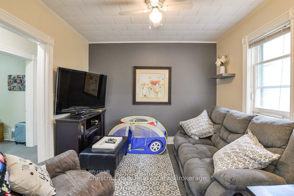128 James Street Property Photo 2