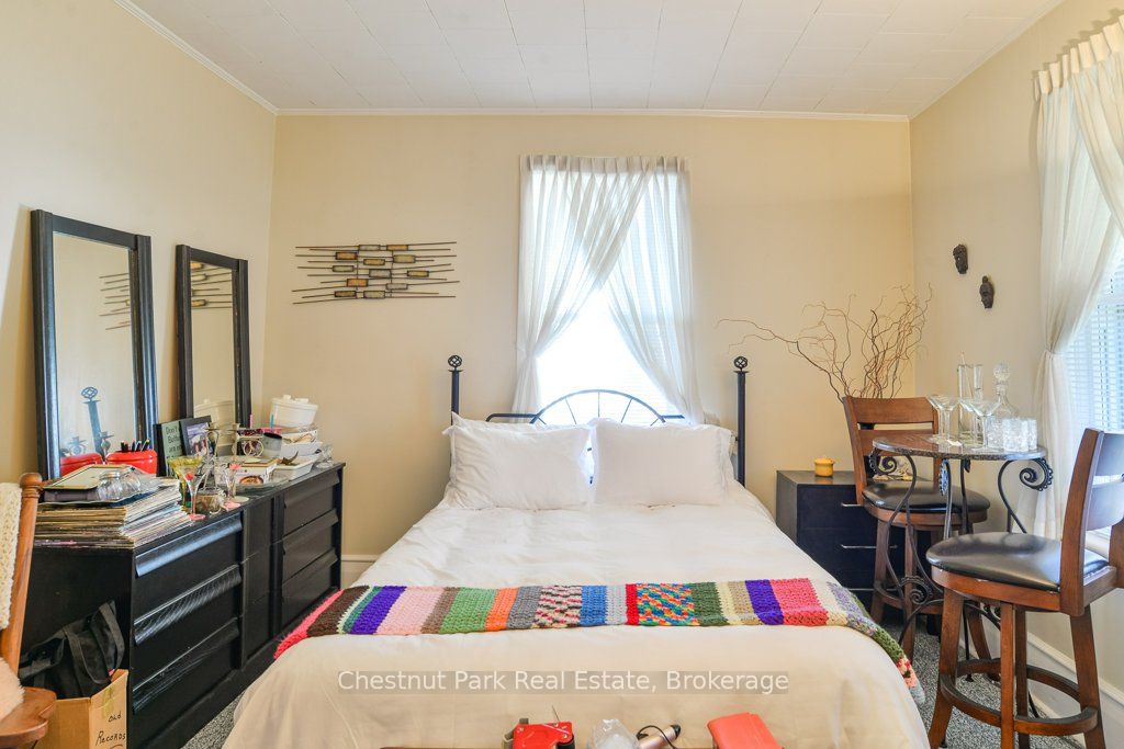 128 James Street Property Photo 15