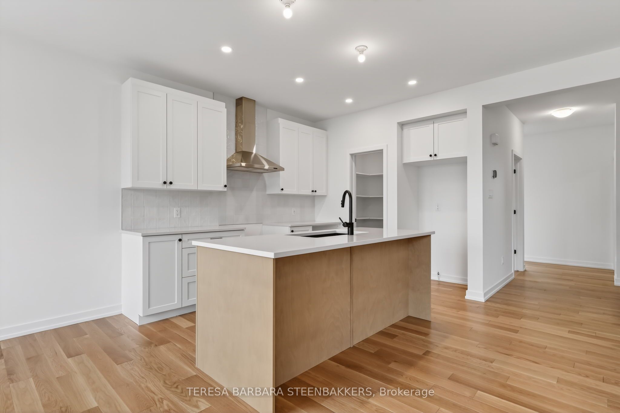 1164 Bronze Avenue Property Photo 7