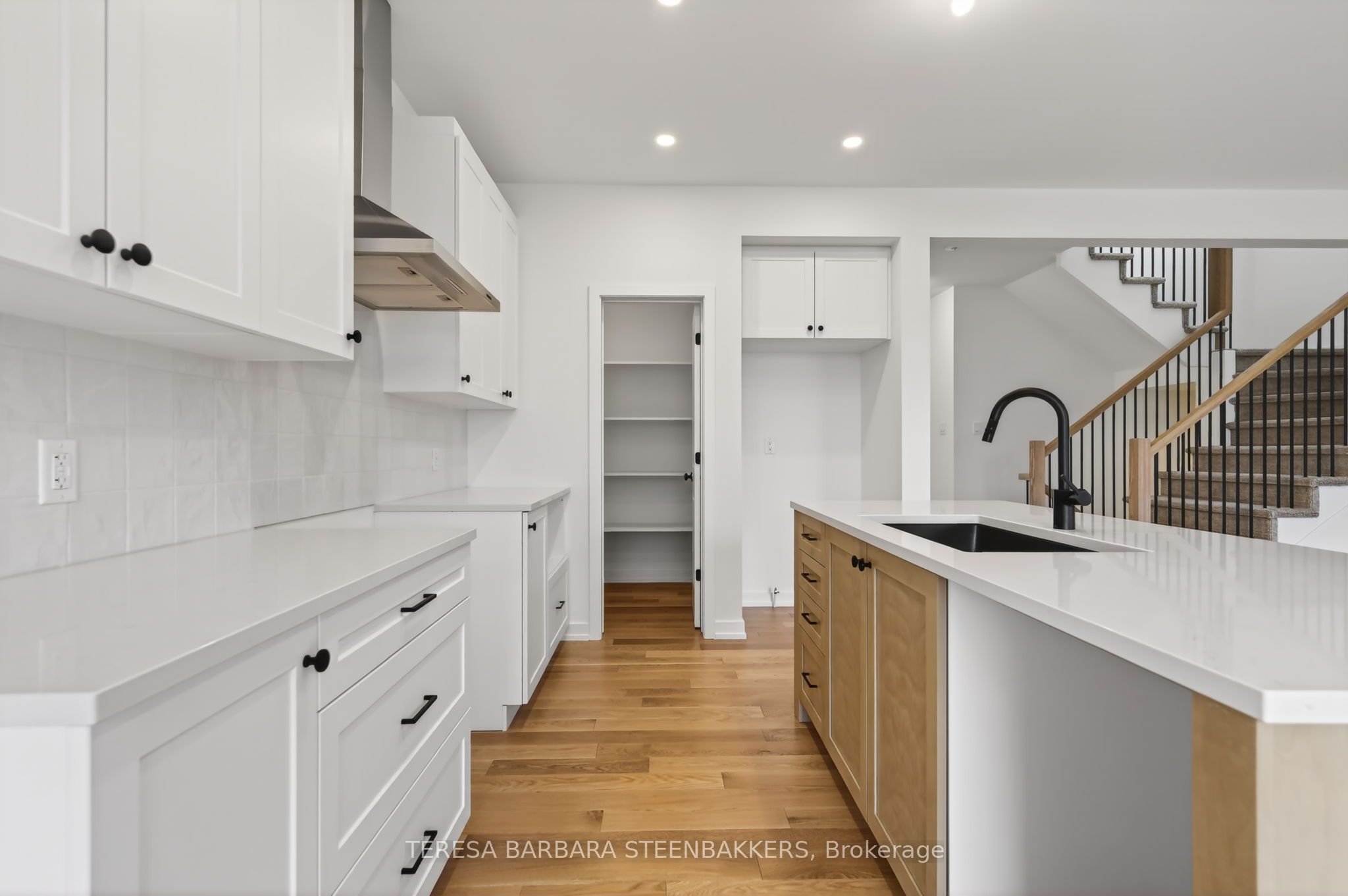 1164 Bronze Avenue Property Photo 10
