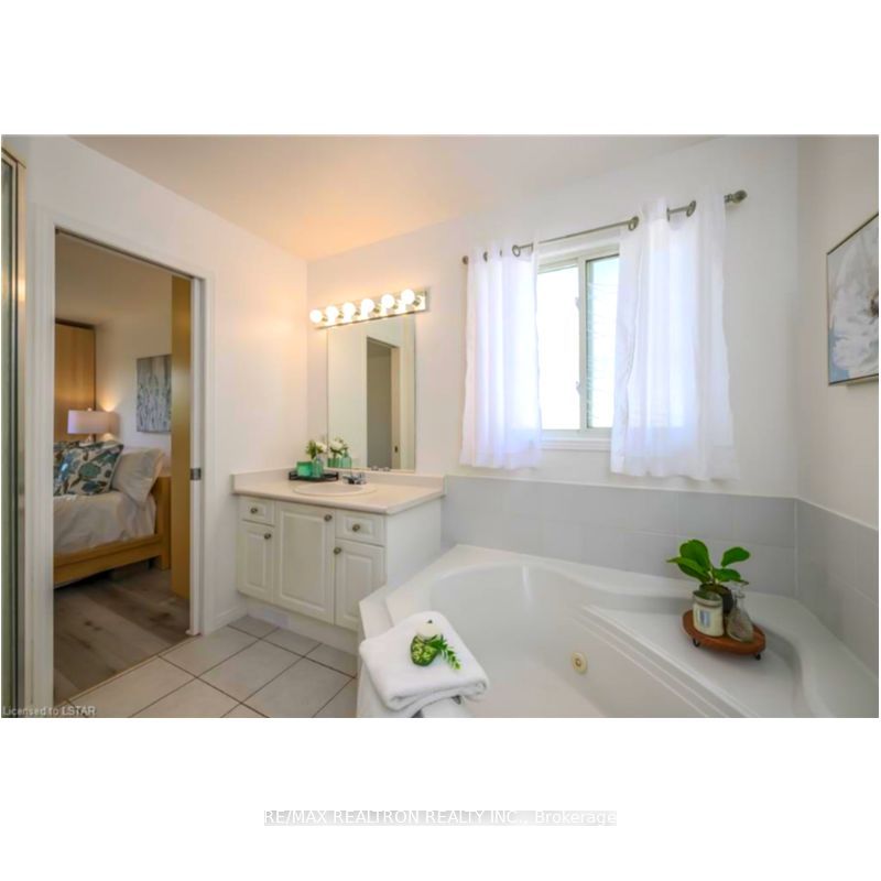 1264 Blackmaple Drive Property Photo 19