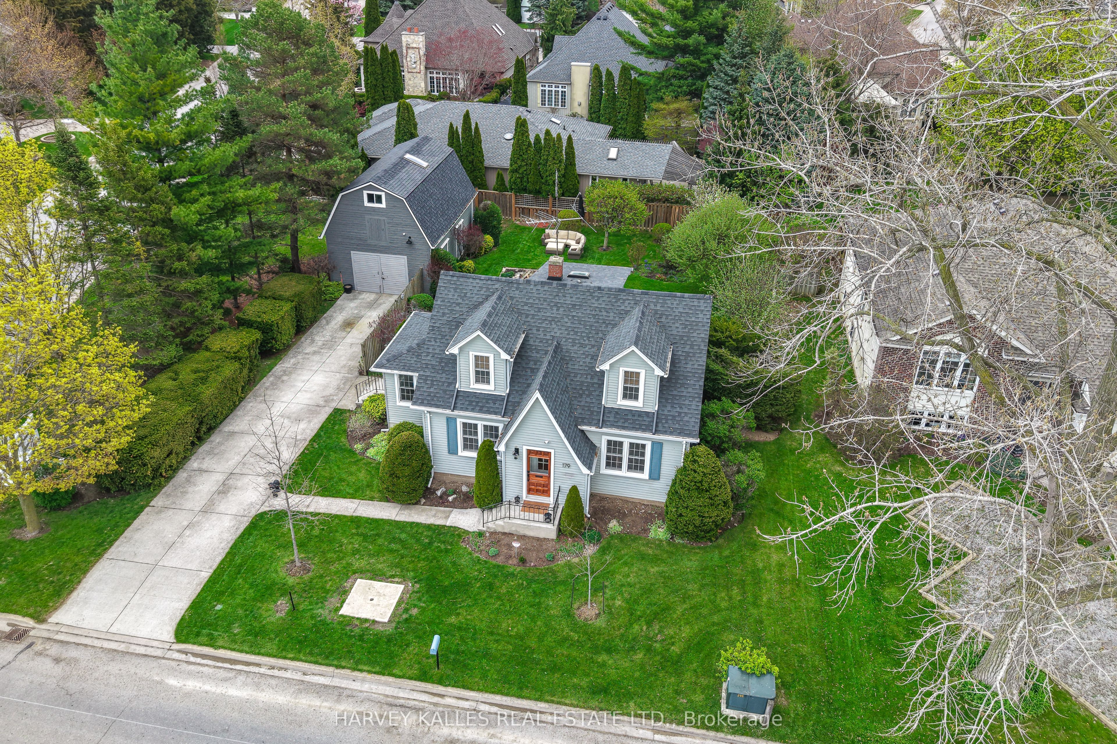 179 Niagara Street Property Photo 33