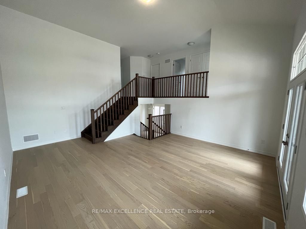 146 Forestwalk Street Property Photo 7