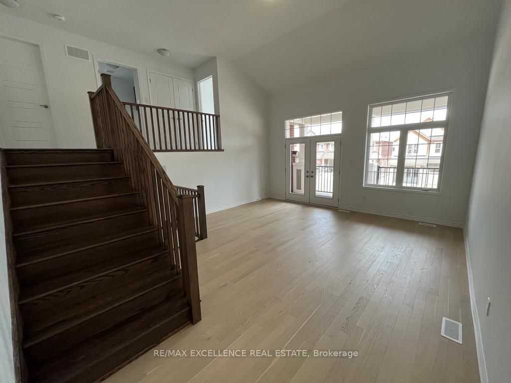 146 Forestwalk Street Property Photo 8