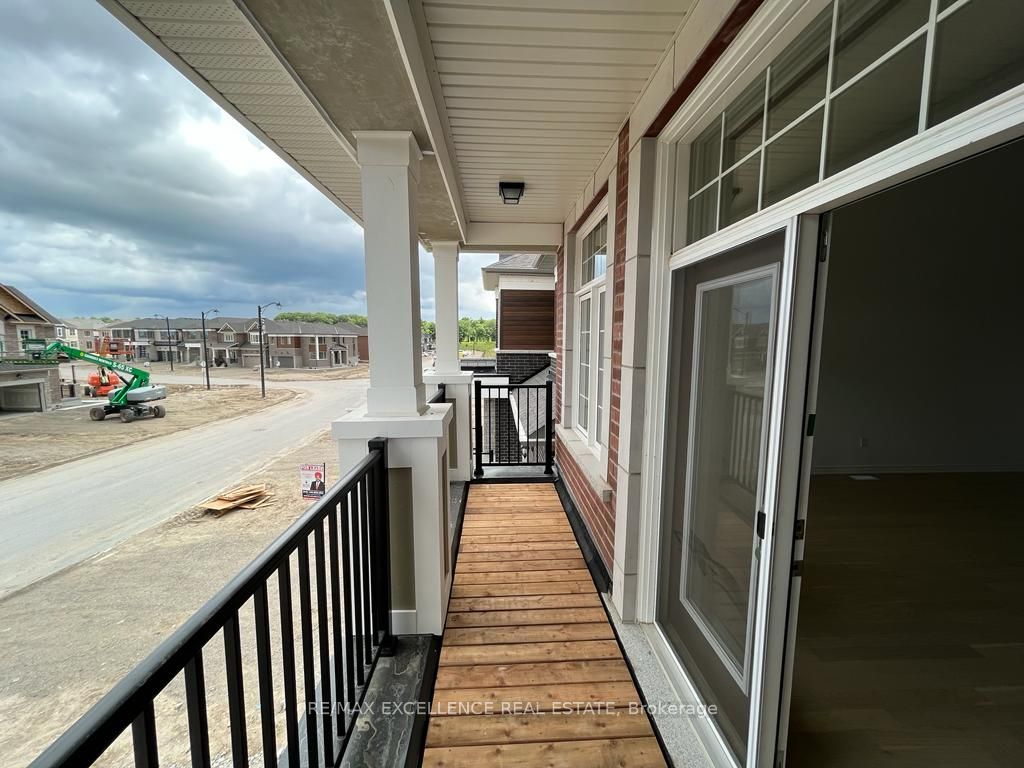 146 Forestwalk Street Property Photo 10