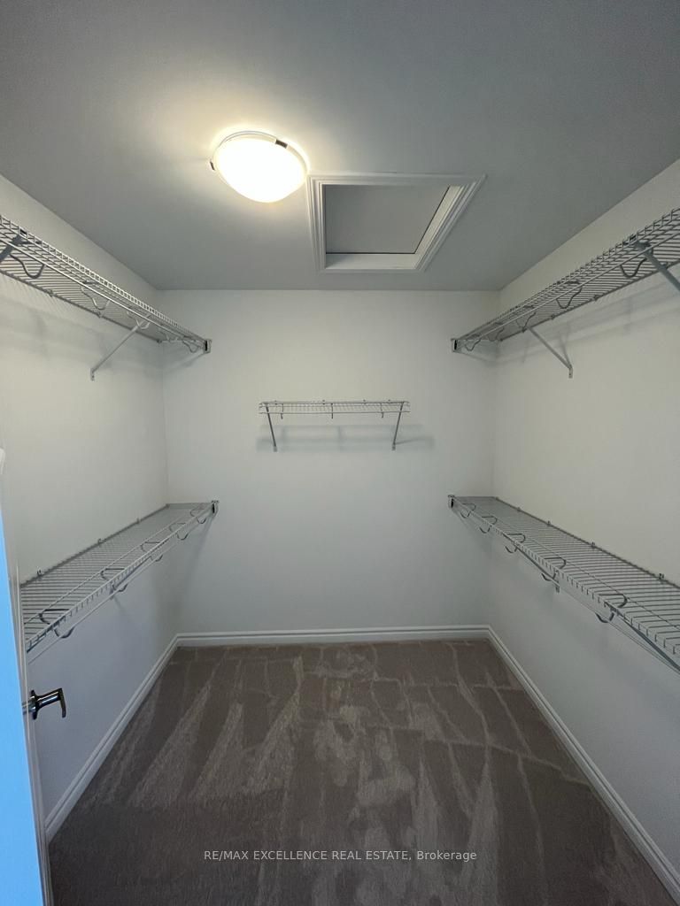 146 Forestwalk Street Property Photo 13