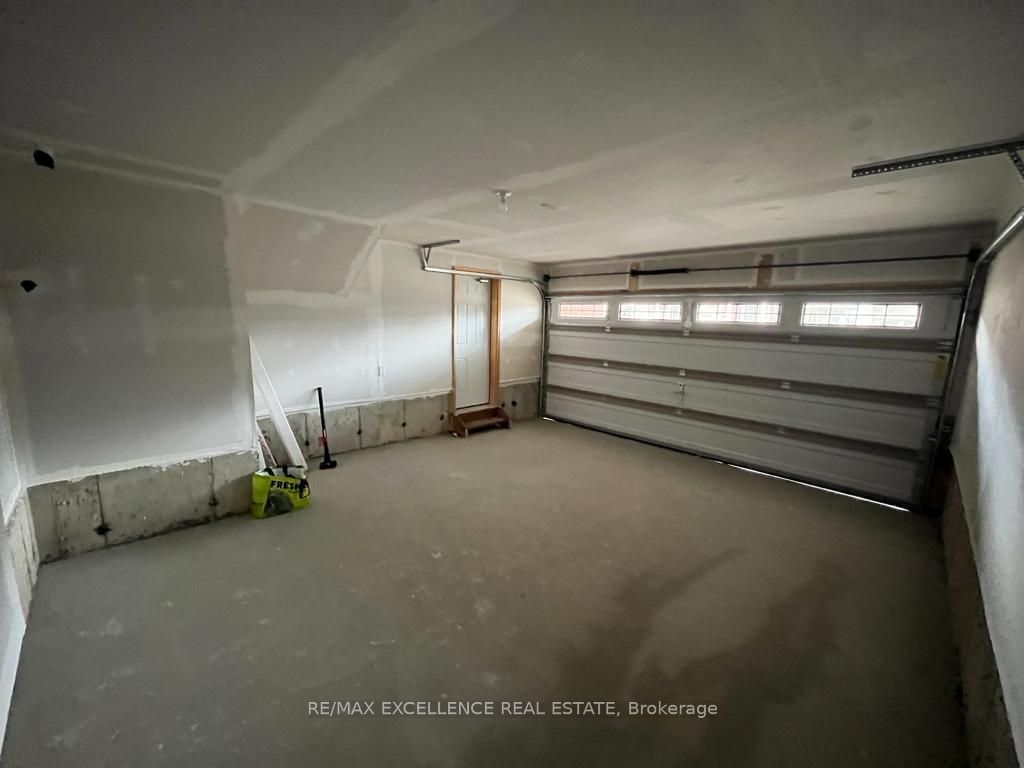 146 Forestwalk Street Property Photo 23