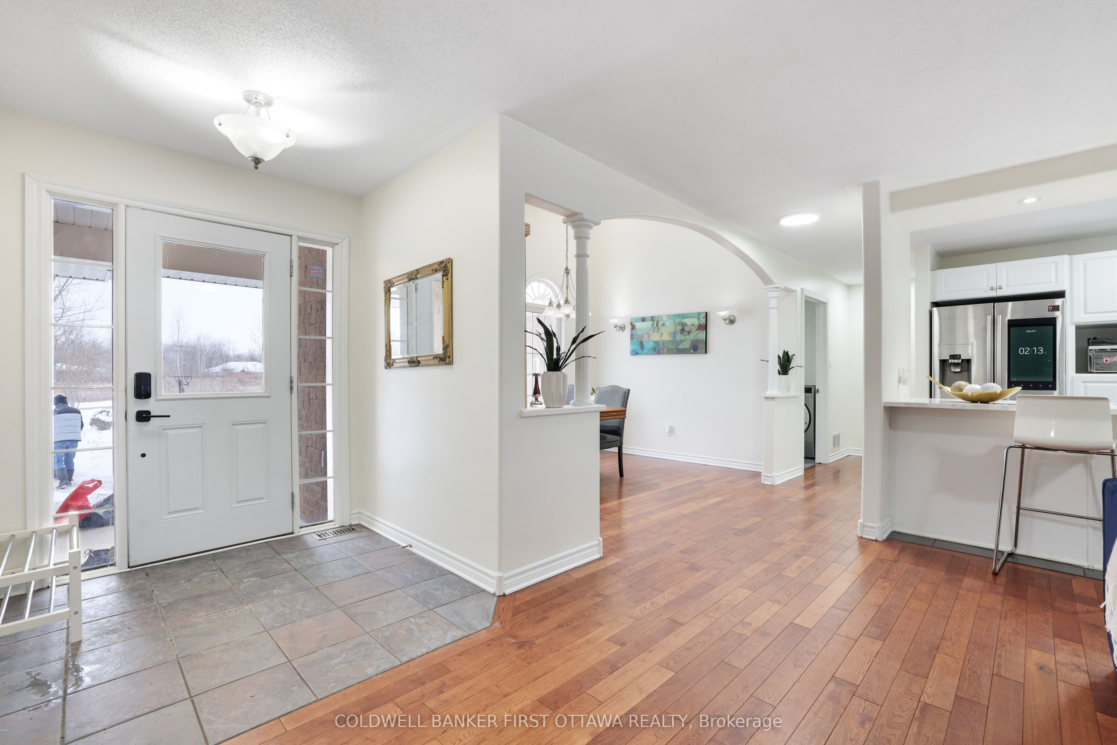 11 Rideau Crossing Crescent Property Photo 6