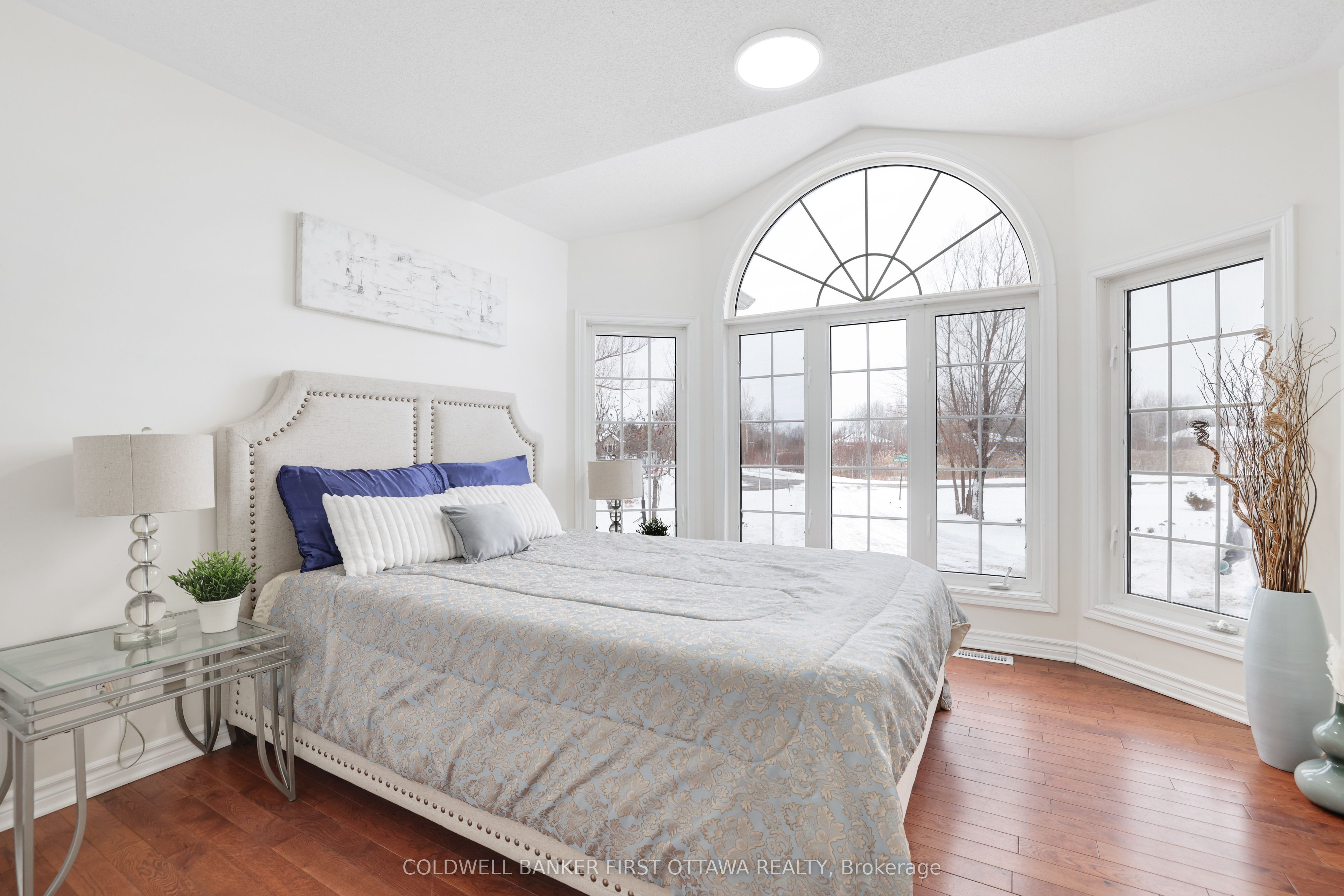 11 Rideau Crossing Crescent Property Photo 23