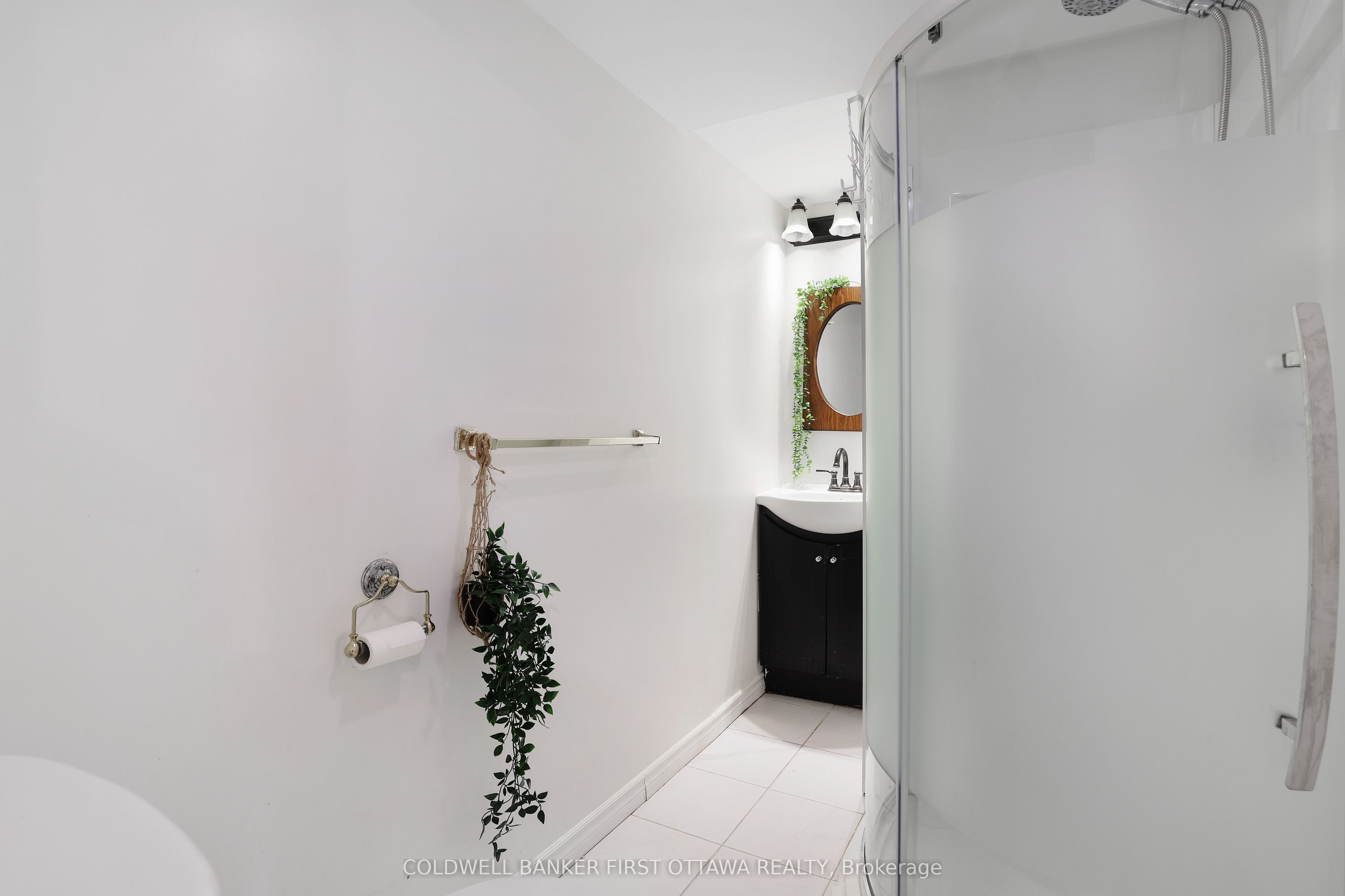 11 Rideau Crossing Crescent Property Photo 34
