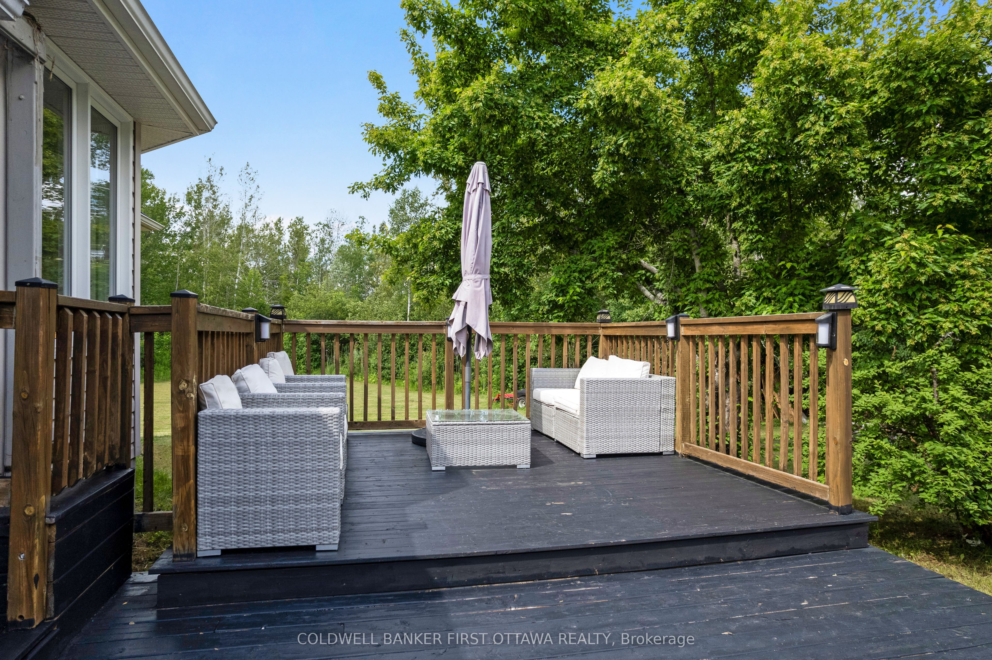 11 Rideau Crossing Crescent Property Photo 42