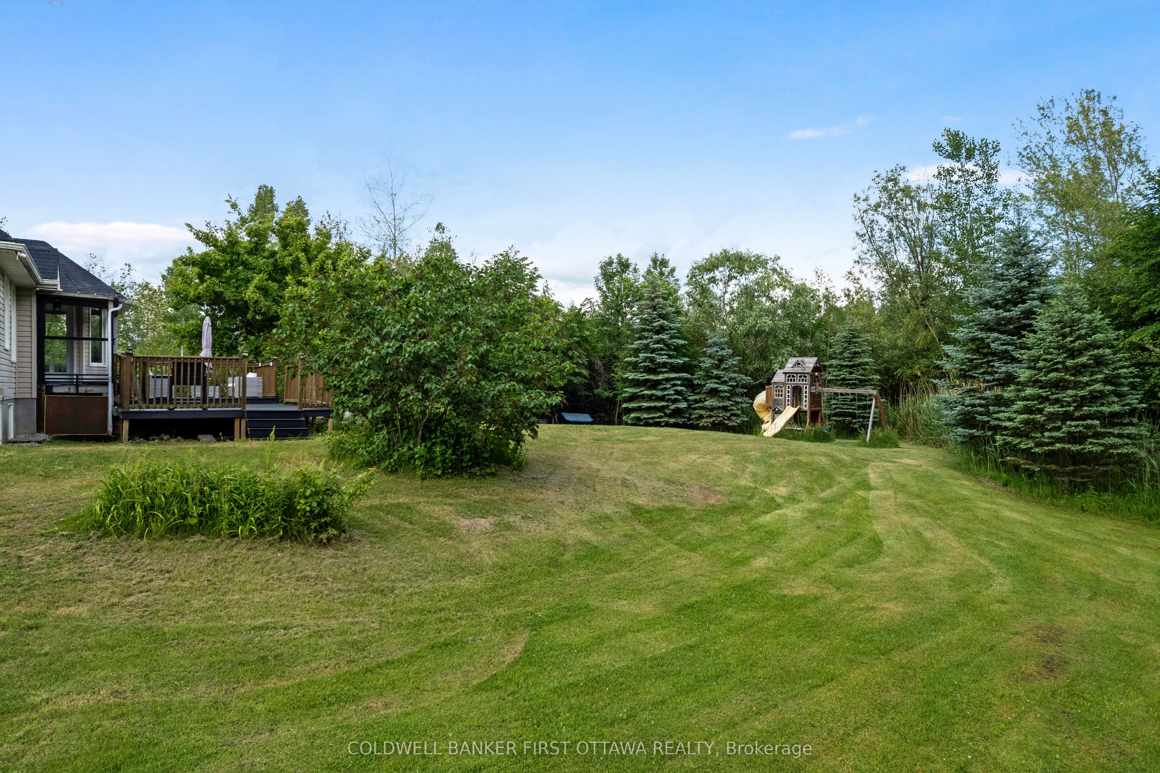 11 Rideau Crossing Crescent Property Photo 45