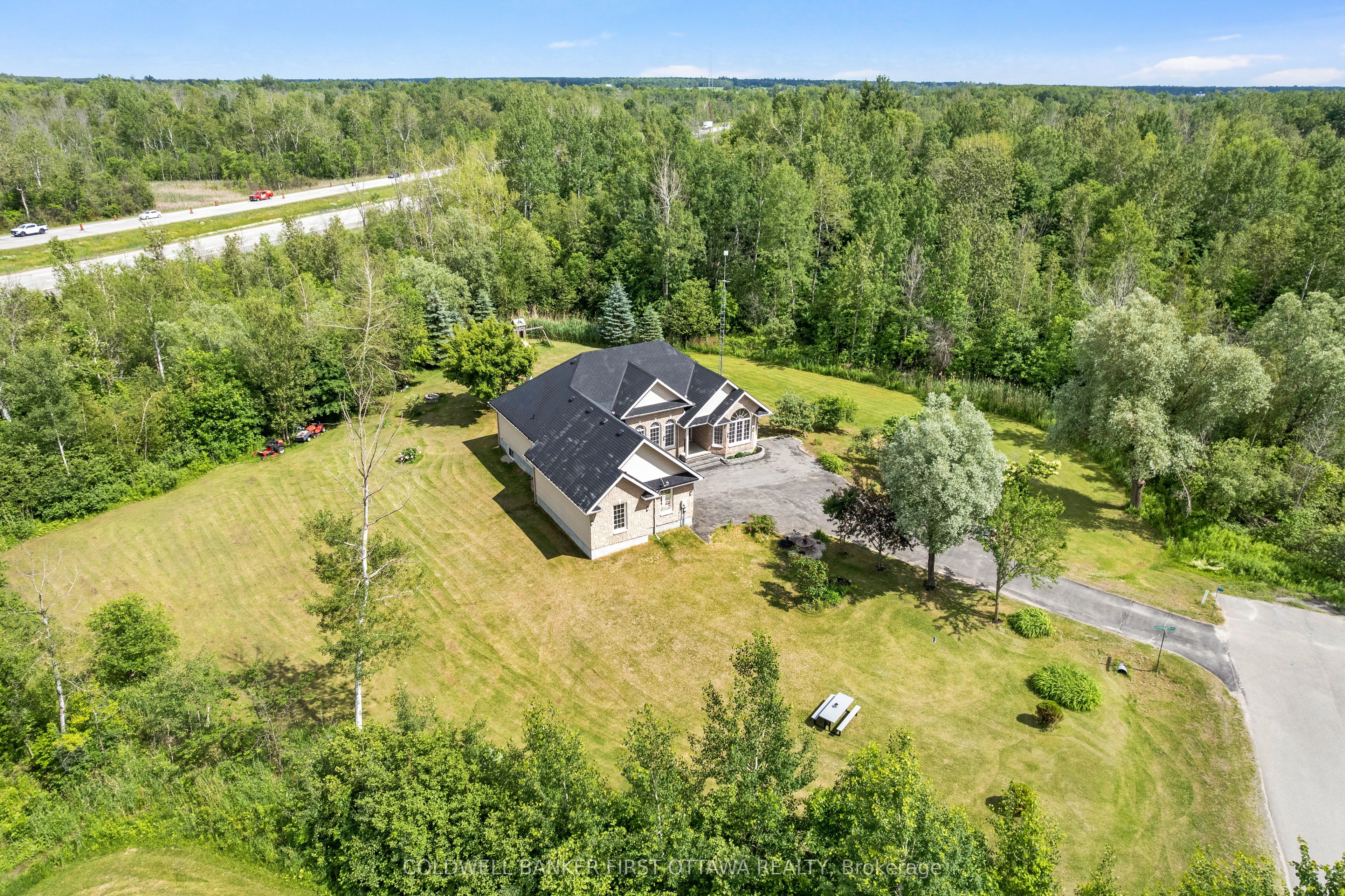 11 Rideau Crossing Crescent Property Photo 48