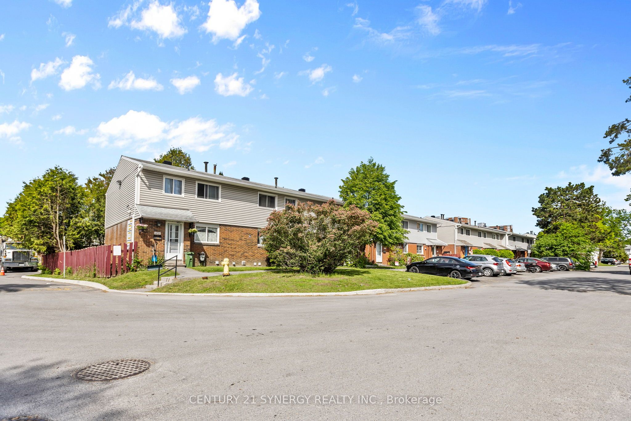 1472 Heatherington Road C Property Photo 3
