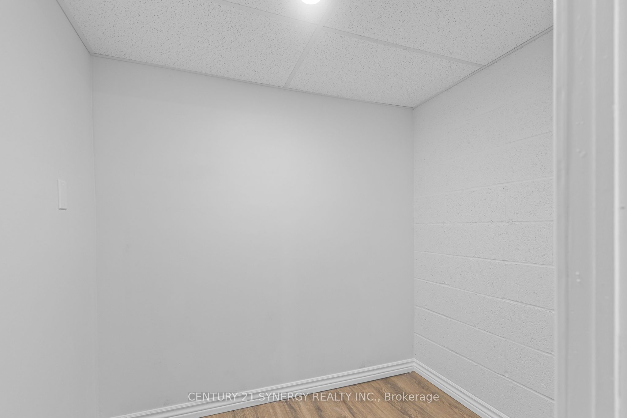1472 Heatherington Road C Property Photo 26