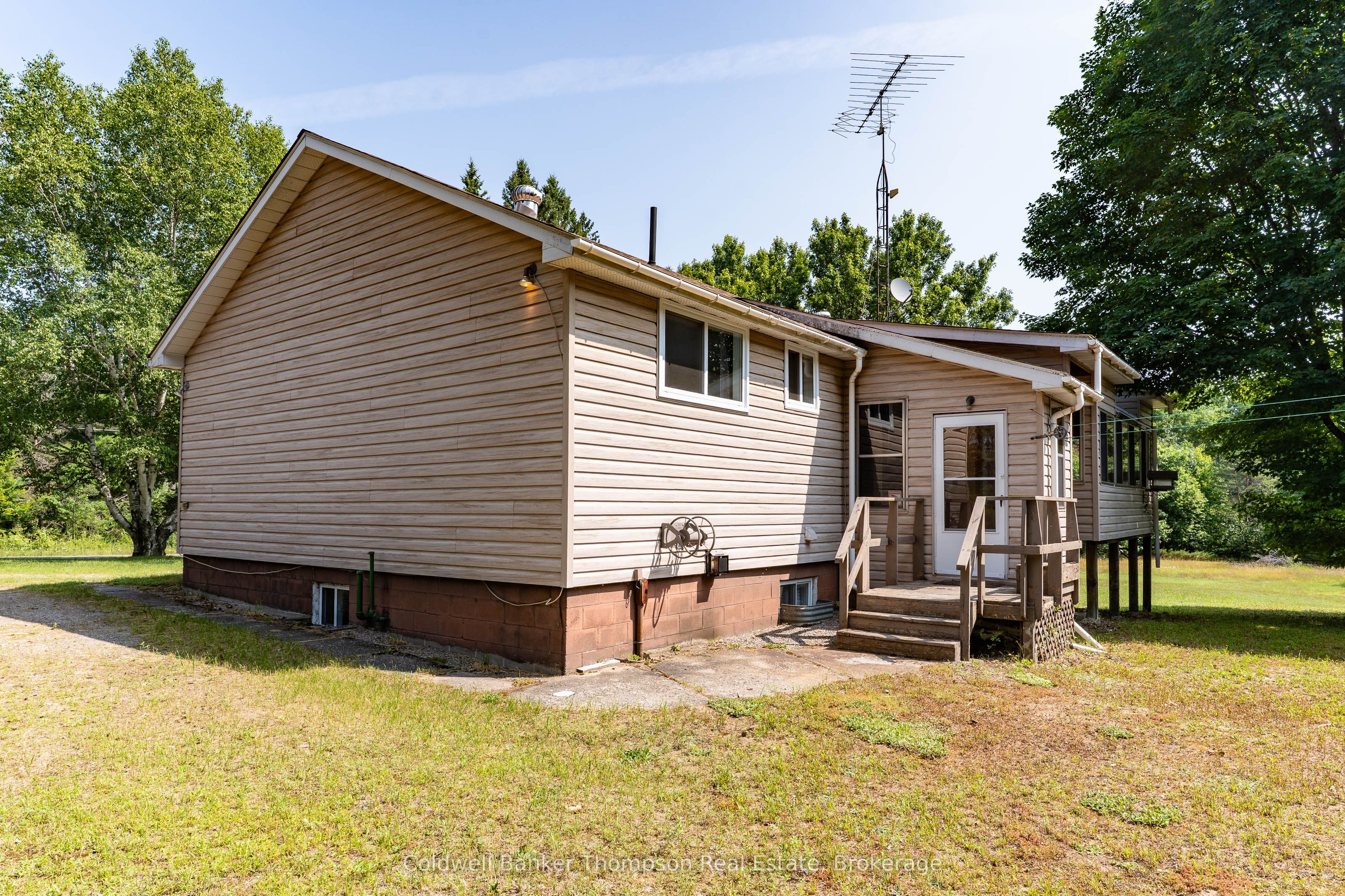 245 James Camp Road Property Photo 6