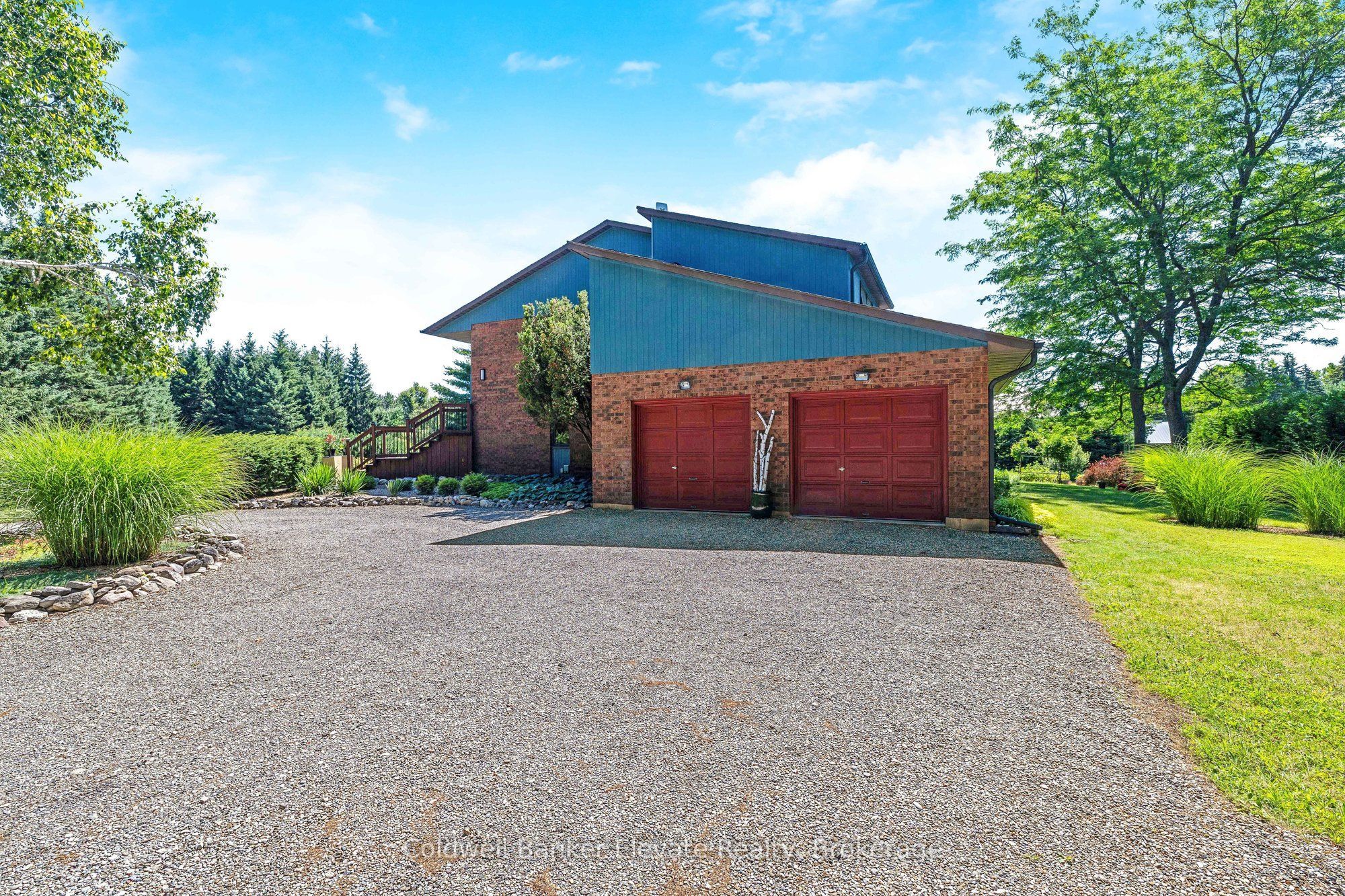 5126 Ninth Line Property Photo 37