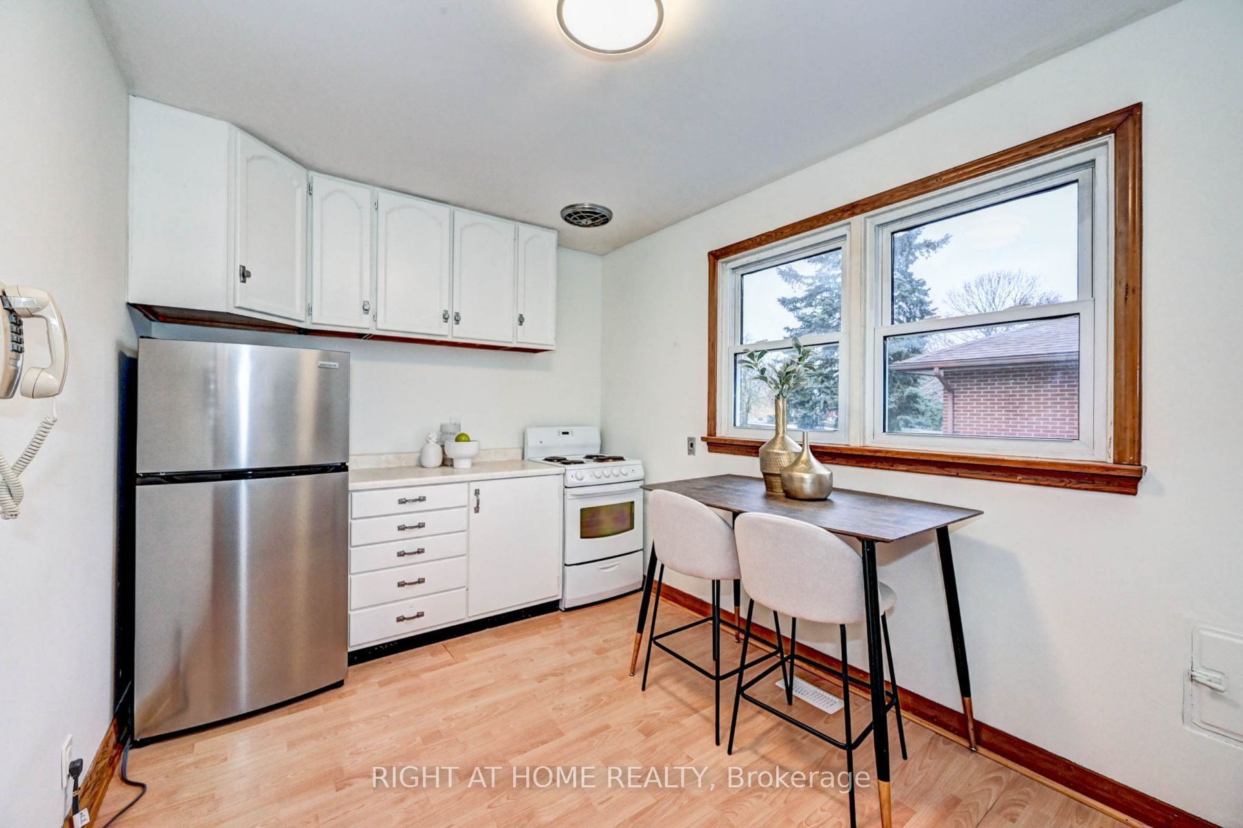 45 Philip Avenue Property Photo 4