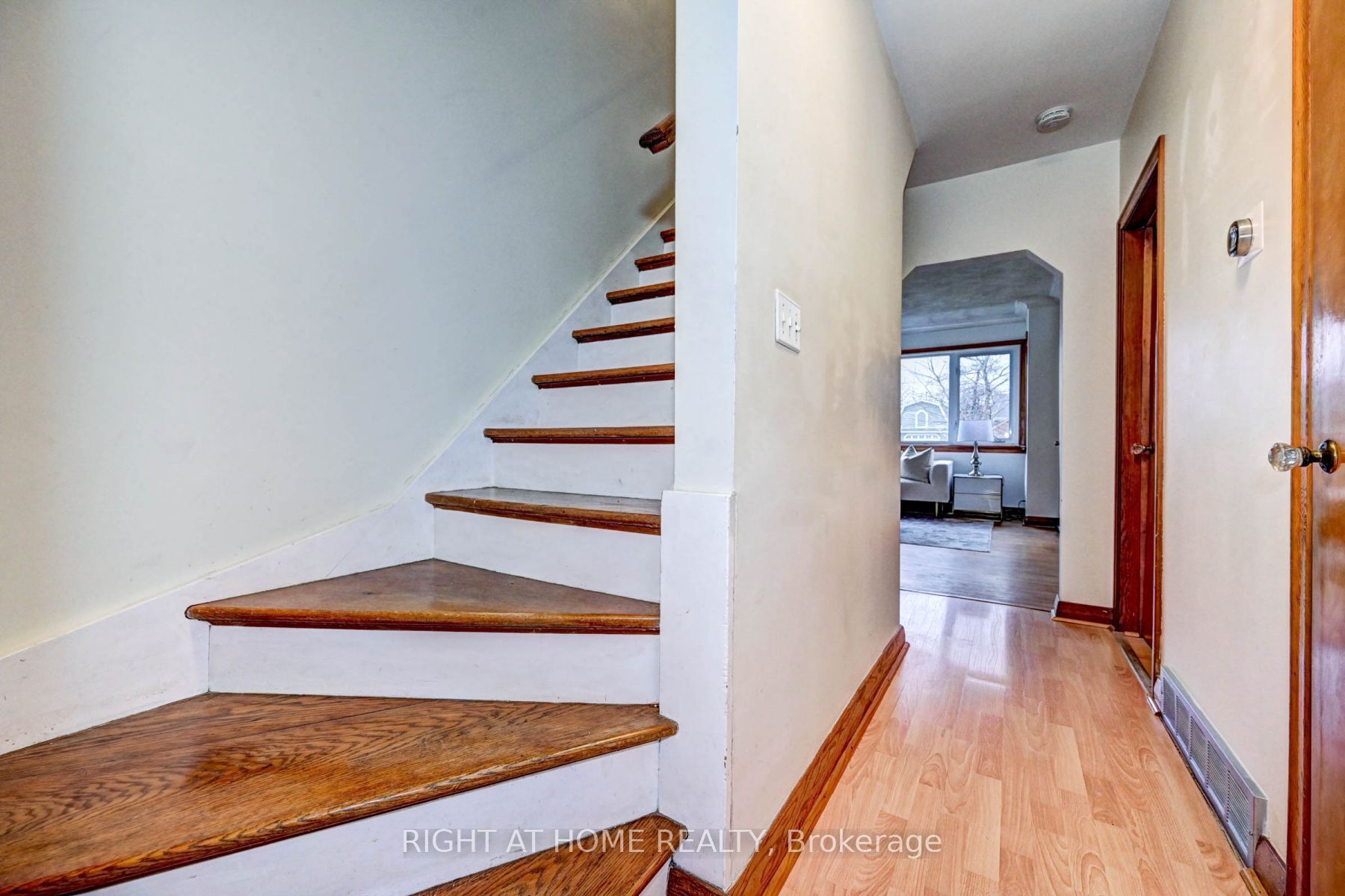 45 Philip Avenue Property Photo 7