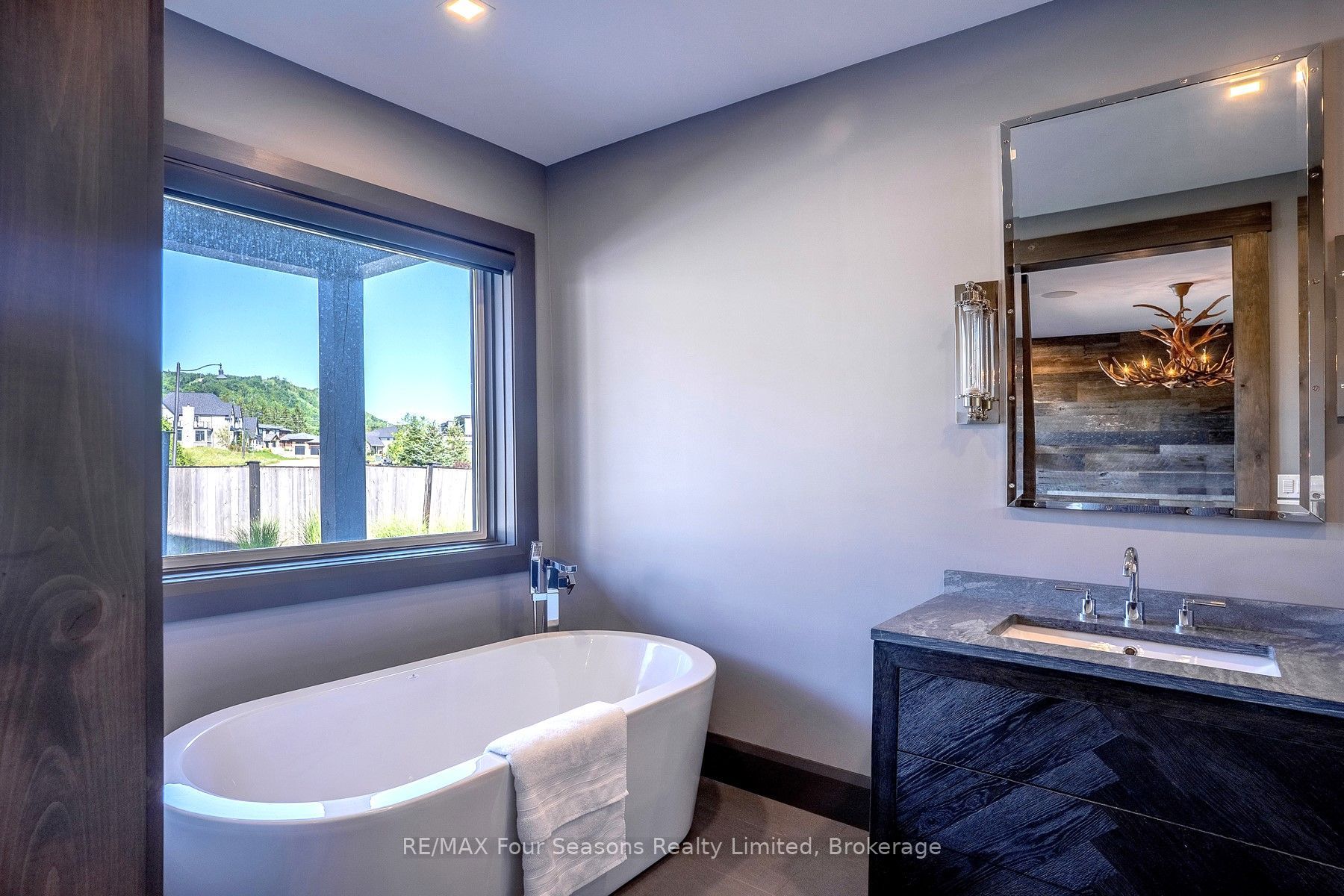116 Arnot Crescent Property Photo 30
