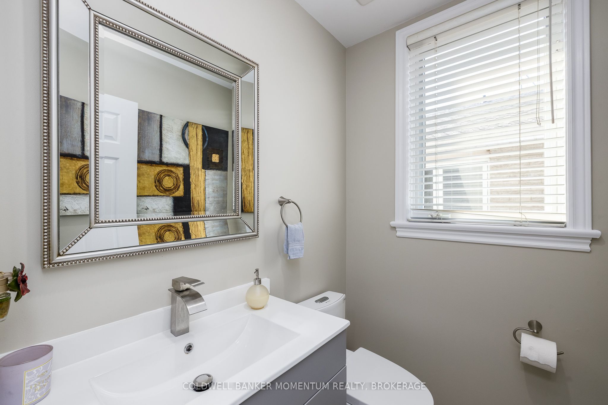 5246 Marcel Crescent Property Photo 28