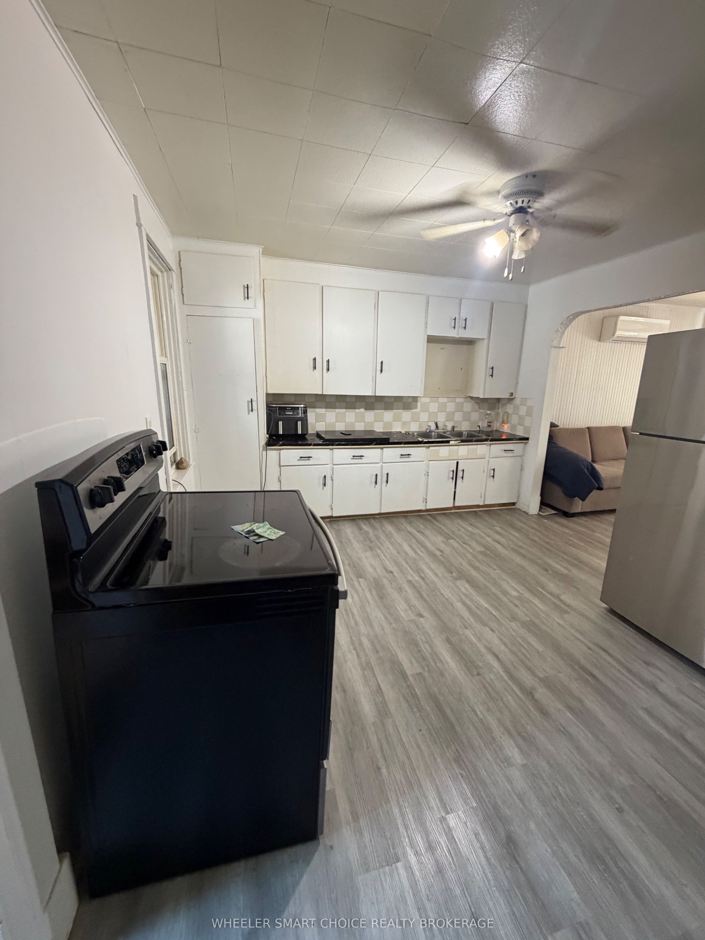 115 Guy Street Property Photo 5