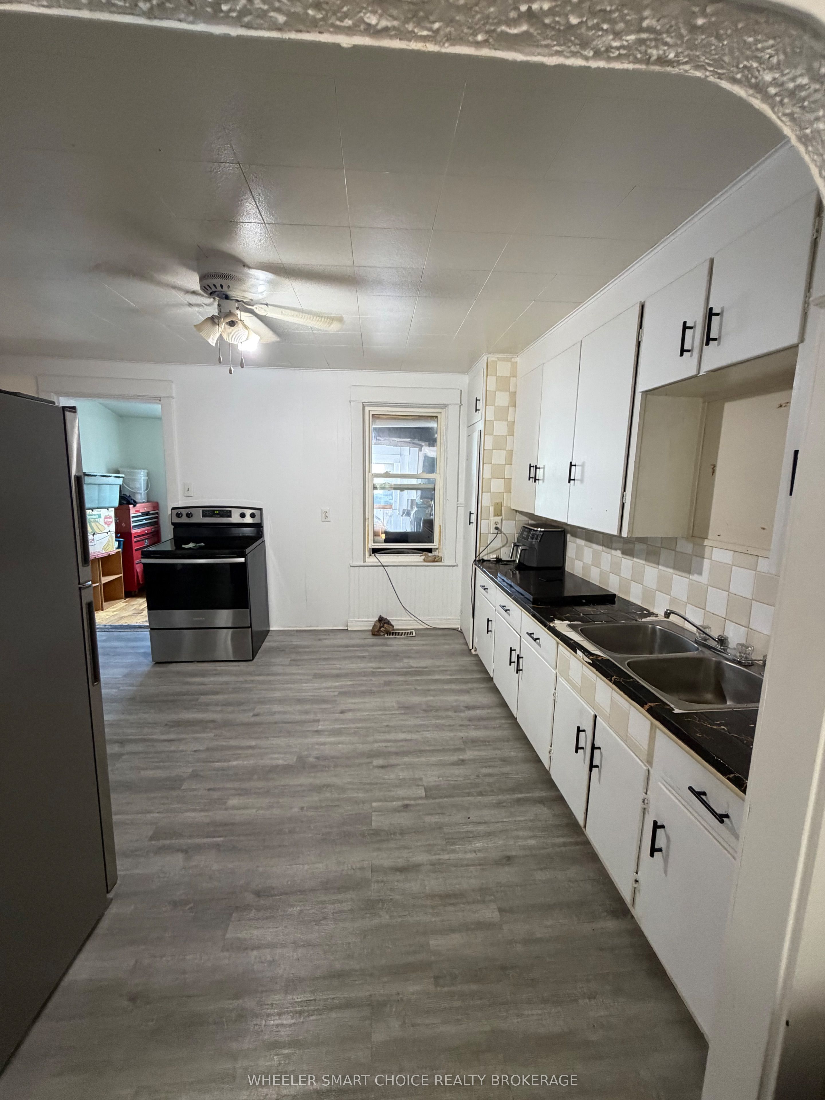 115 Guy Street Property Photo 6
