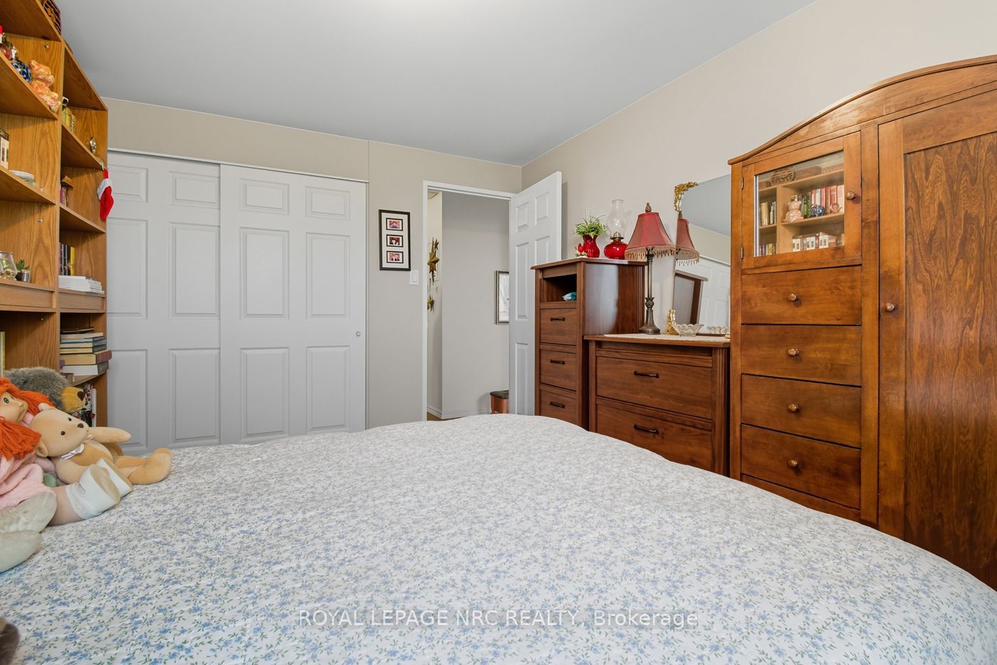 264 Grantham Avenue 505 Property Photo 23
