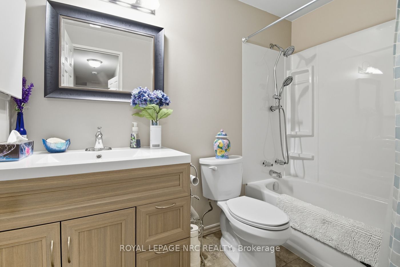 264 Grantham Avenue 505 Property Photo 28