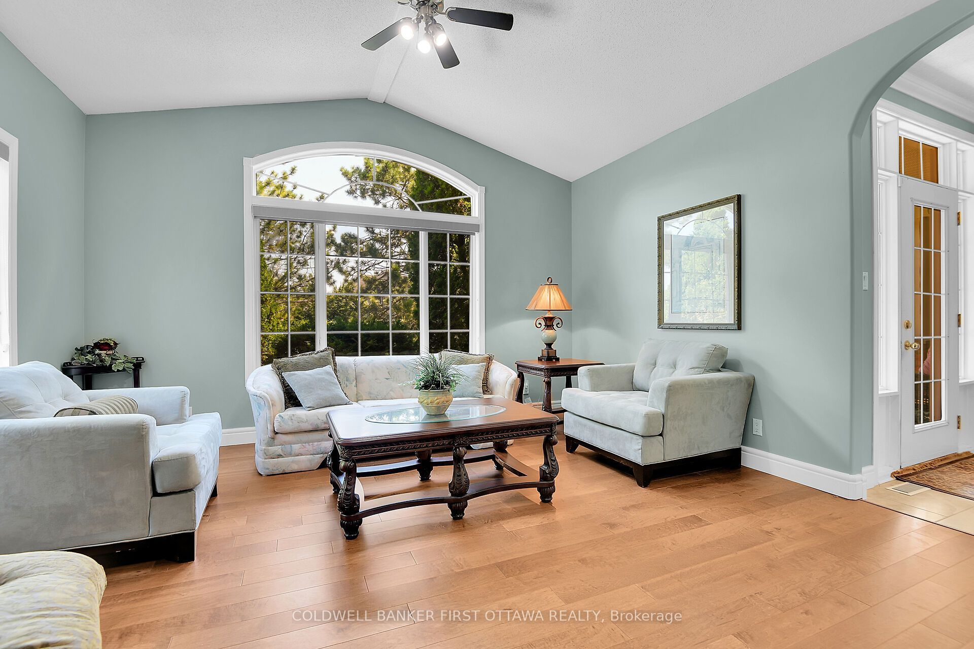 6983 Lakes Park Drive Property Photo 7