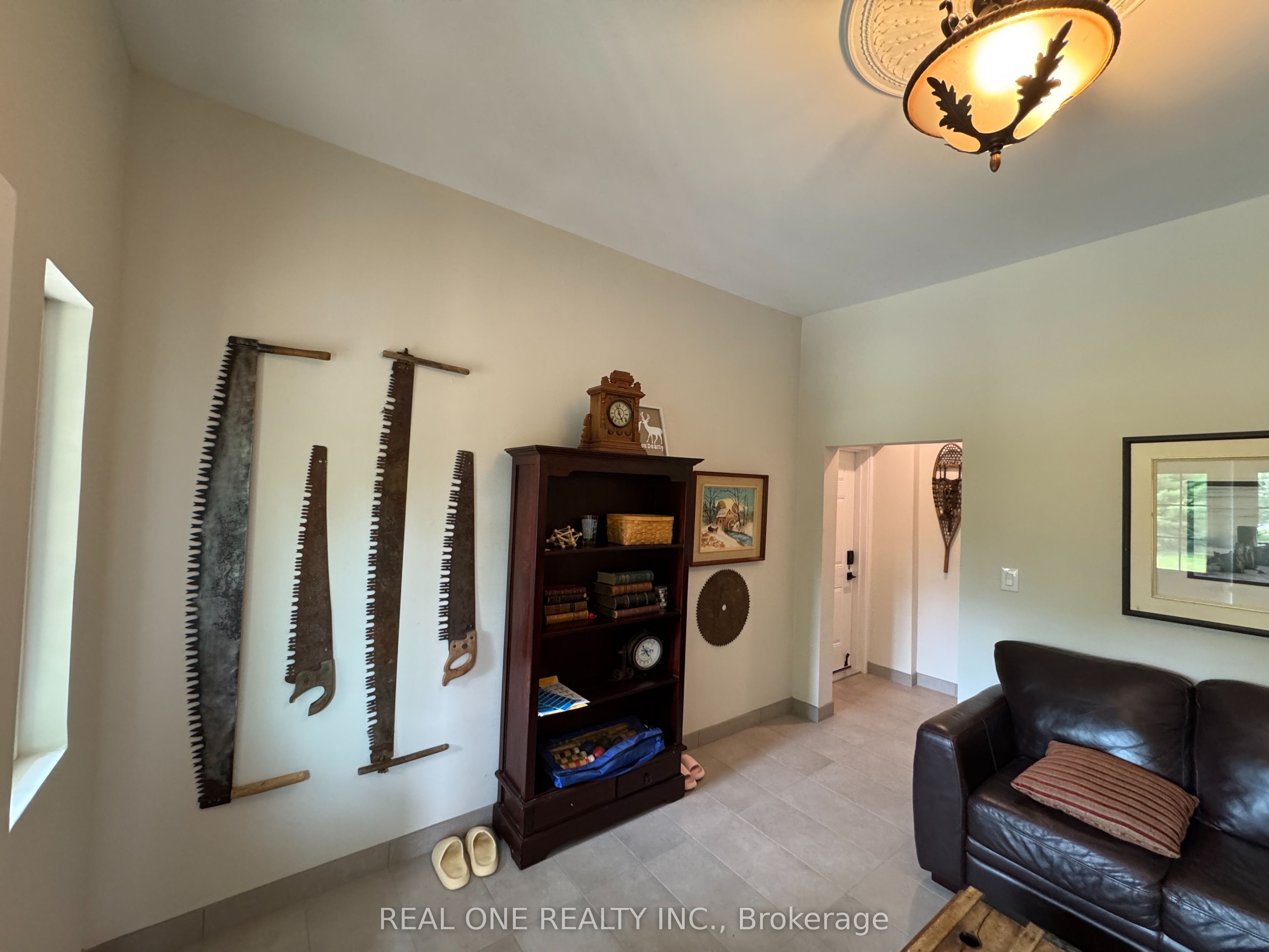 145 Syples Street Property Photo 7