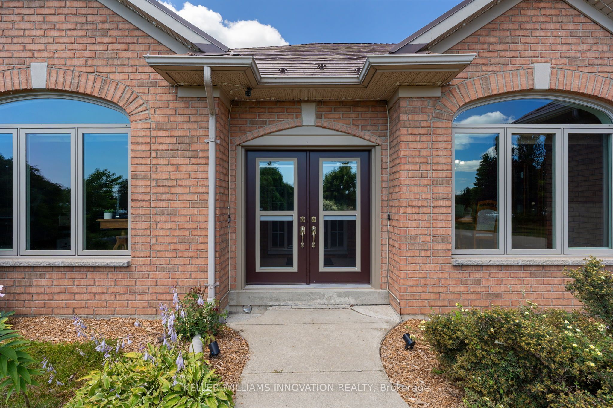 18 Featherstone Avenue Property Photo 4