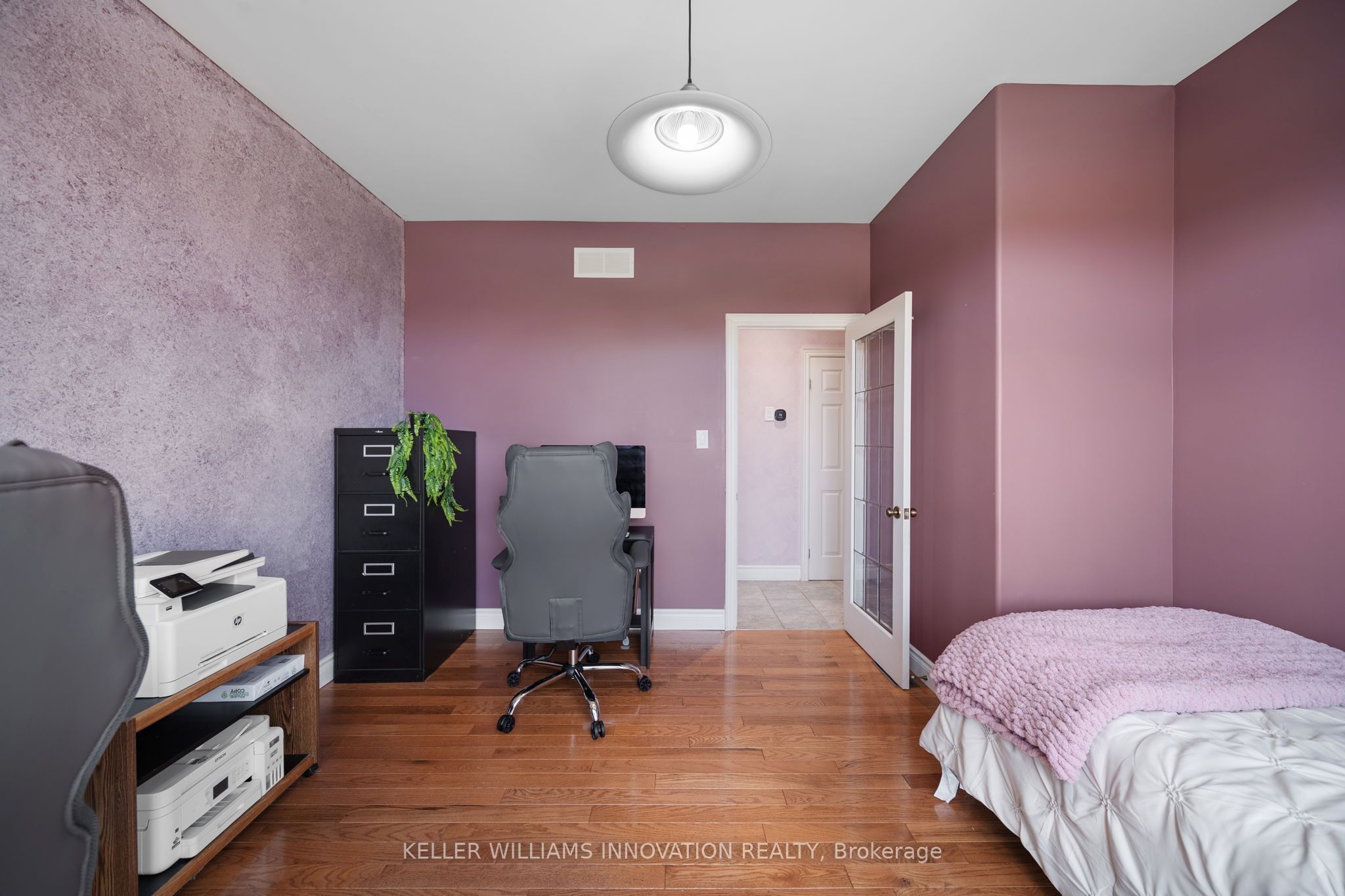 18 Featherstone Avenue Property Photo 18