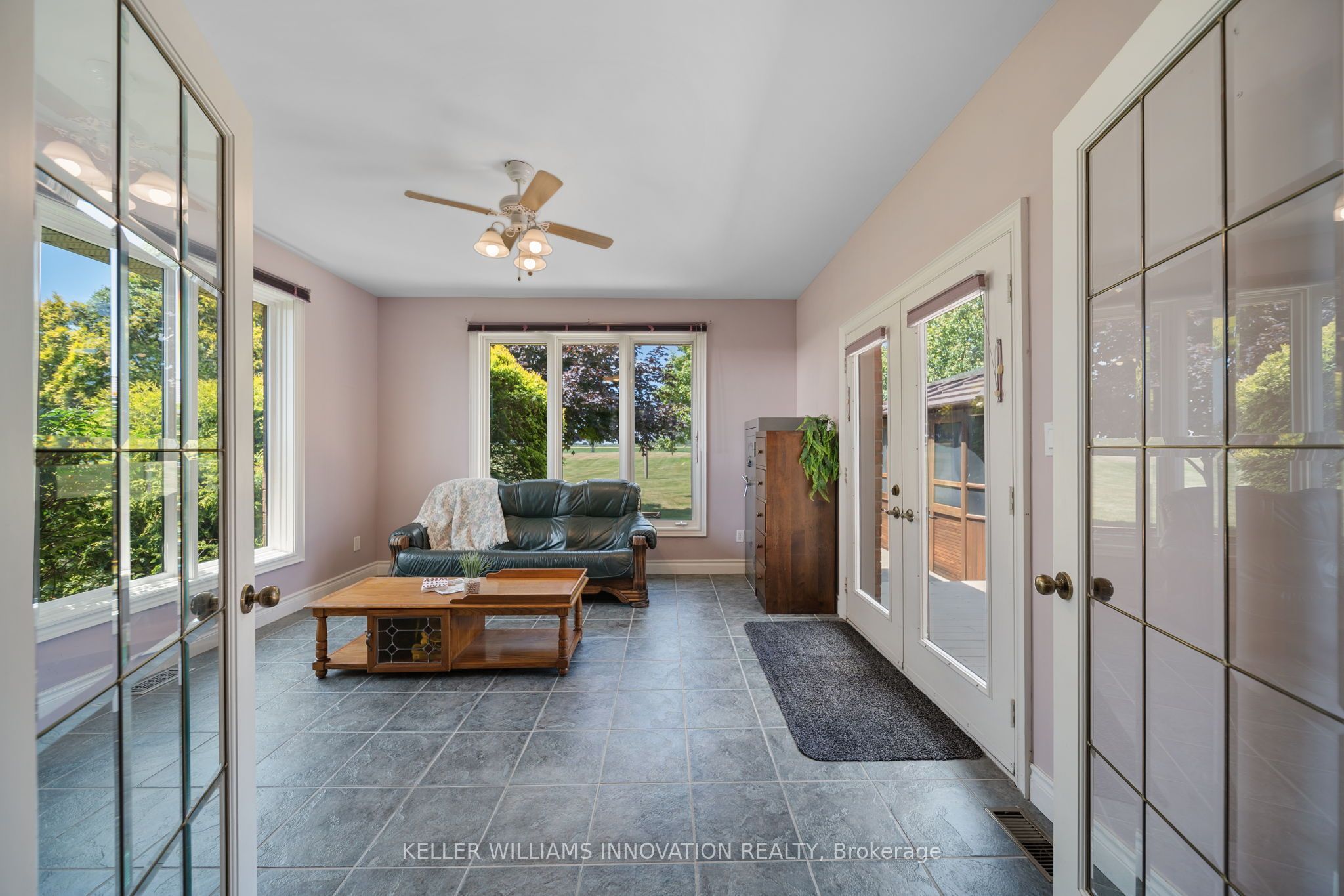 18 Featherstone Avenue Property Photo 25