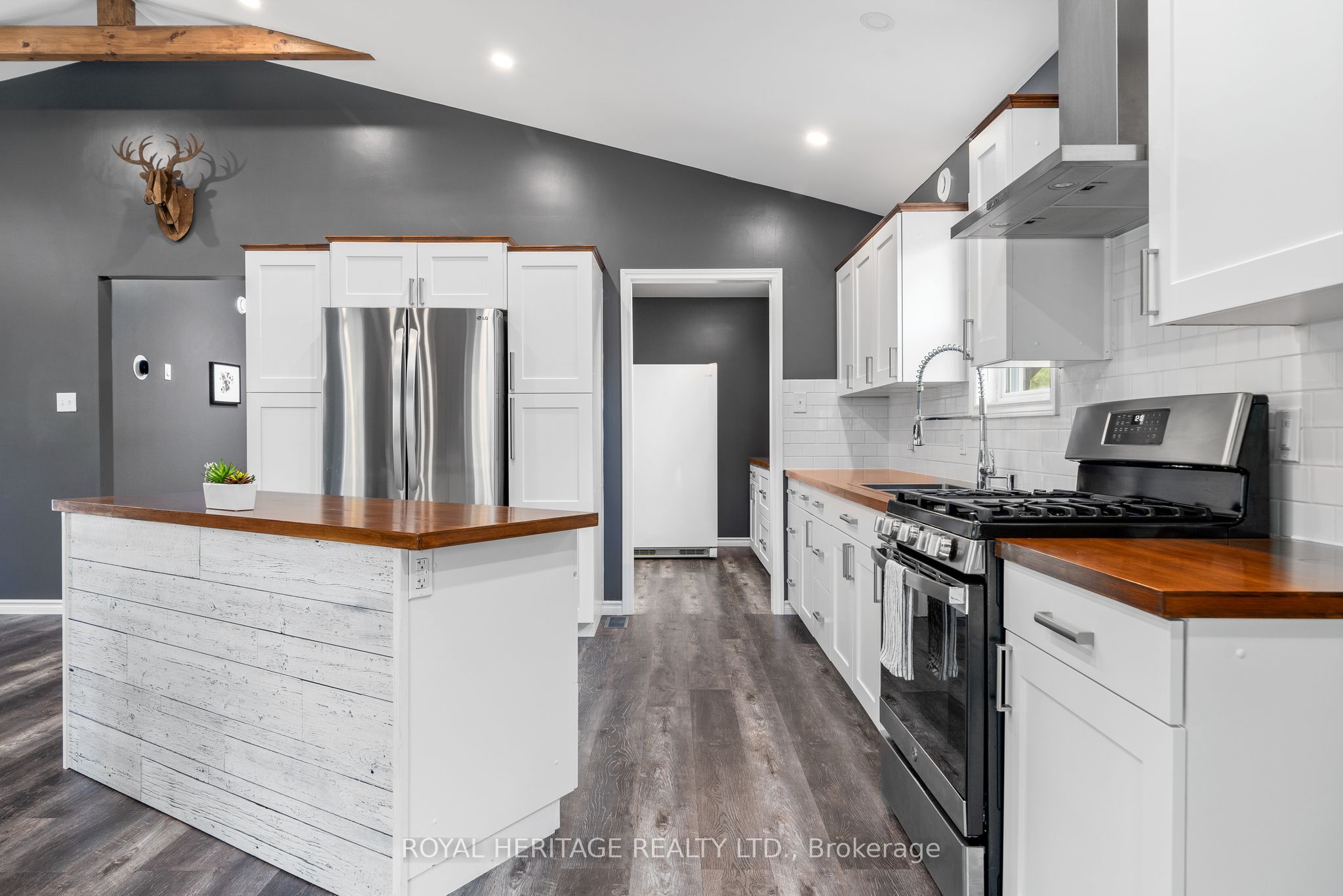 20195 62 Highway Property Photo 13