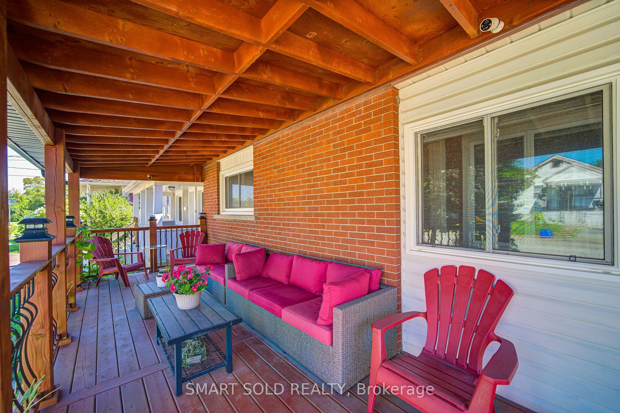 4096 Broughton Avenue Property Photo 4