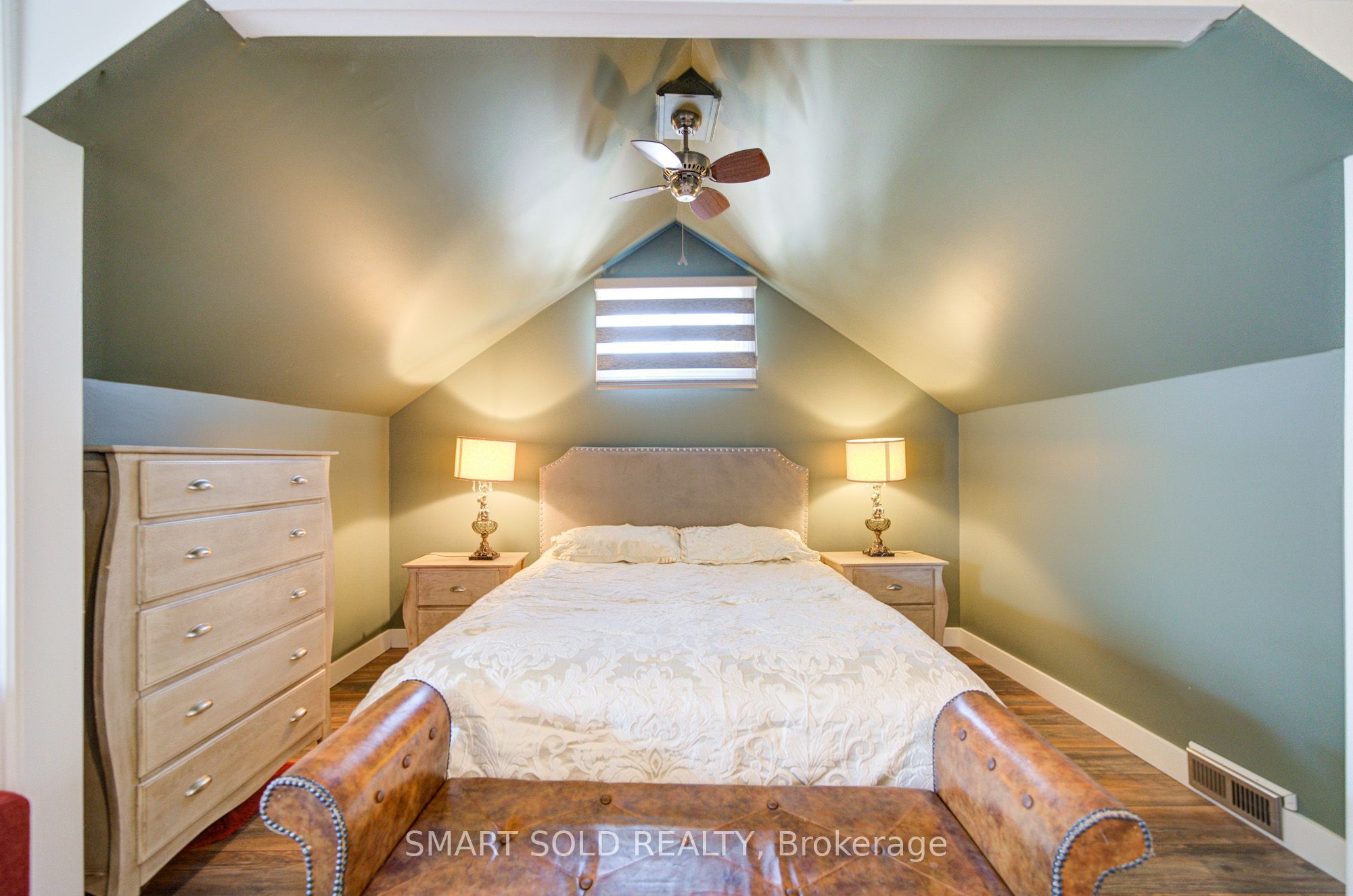 4096 Broughton Avenue Property Photo 15
