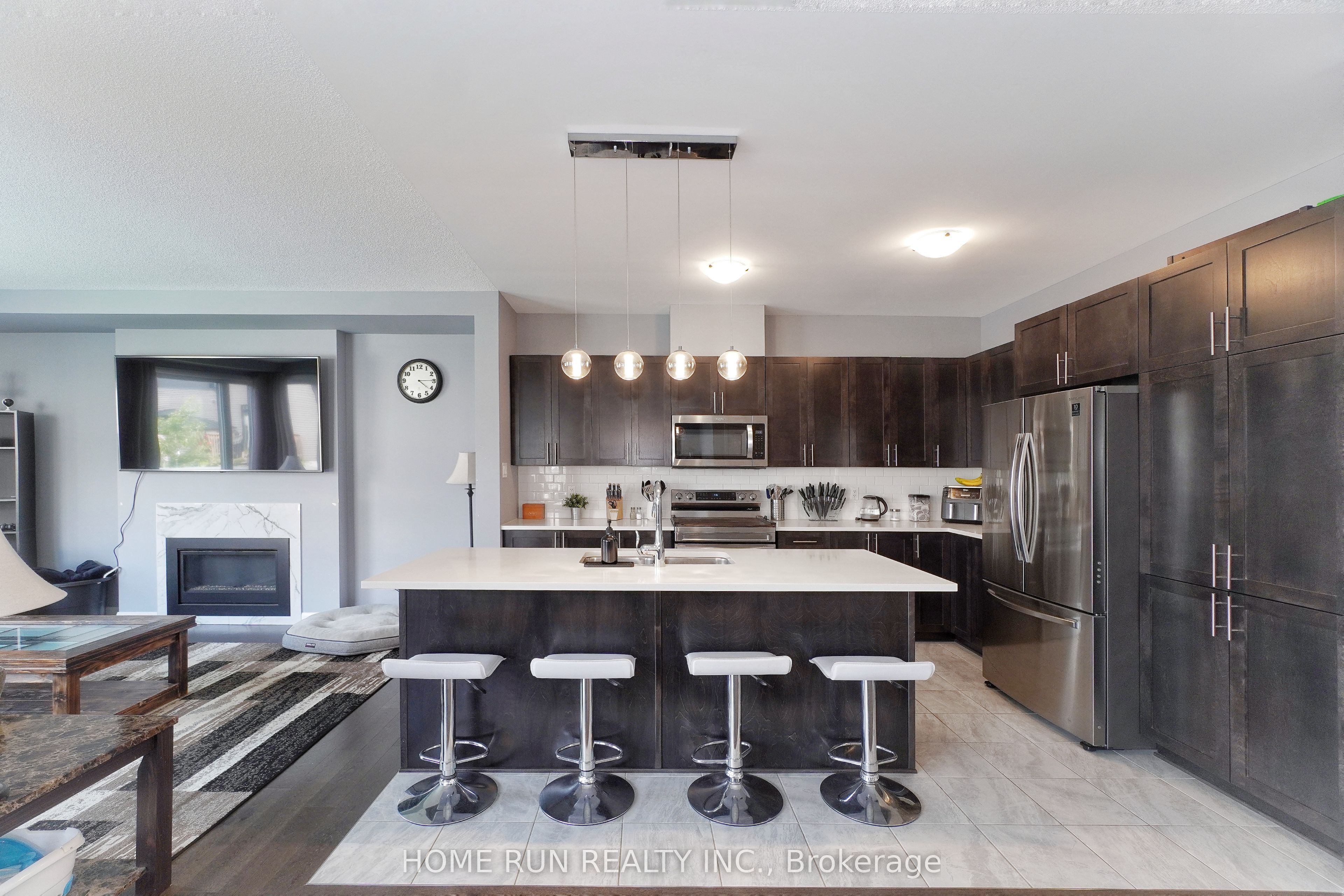 282 Nelson Street E Property Photo 12