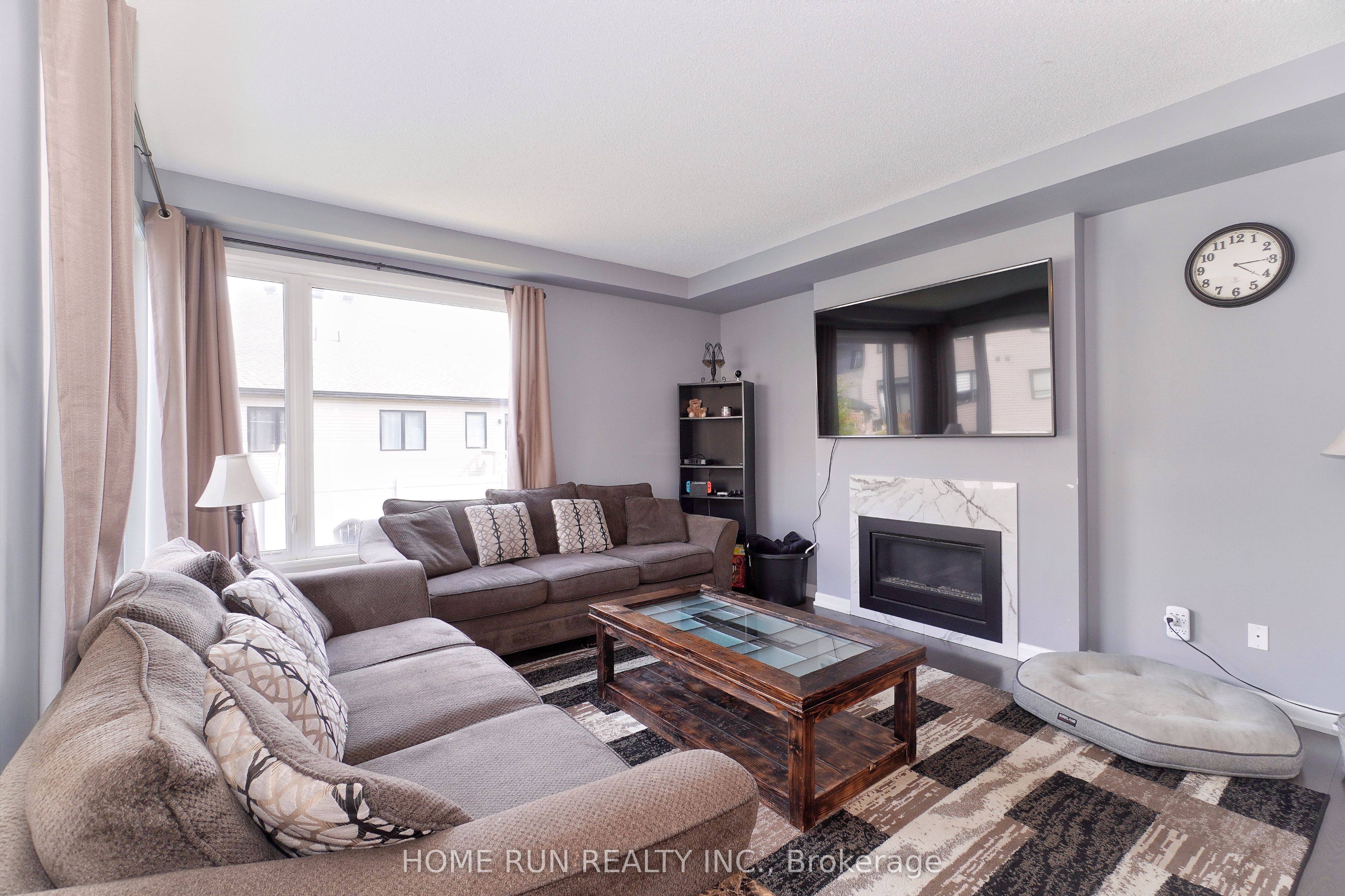 282 Nelson Street E Property Photo 13