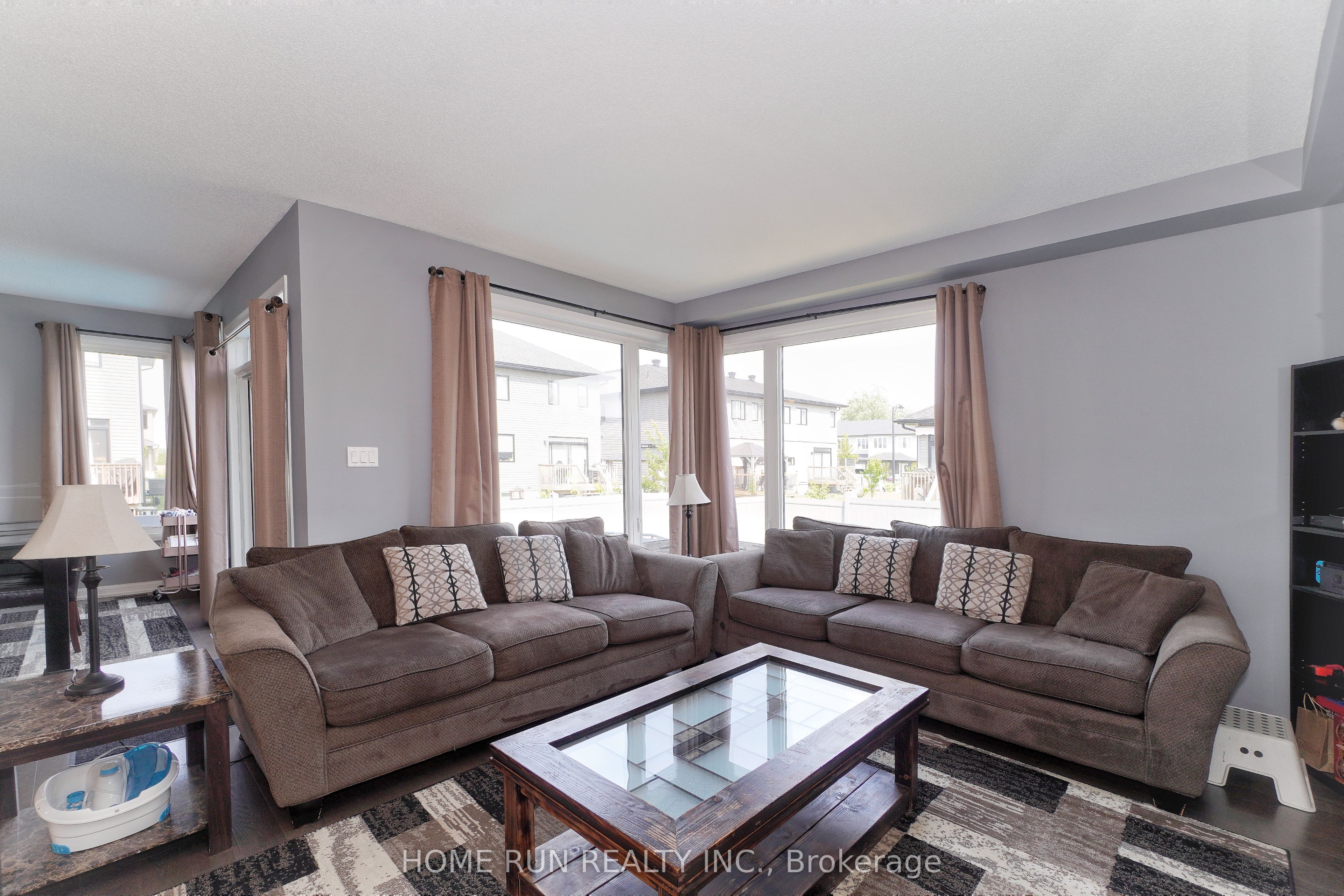 282 Nelson Street E Property Photo 15