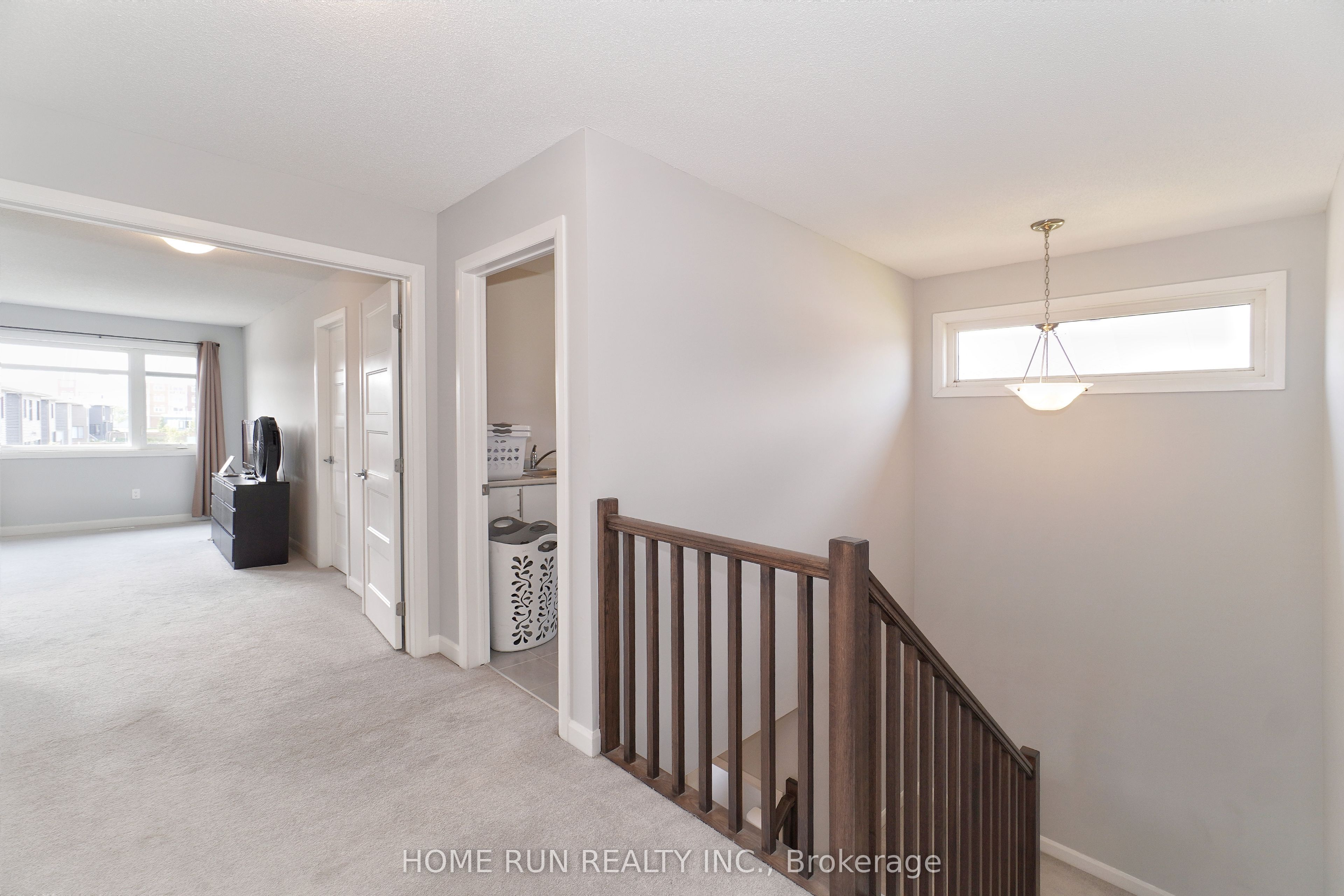 282 Nelson Street E Property Photo 21