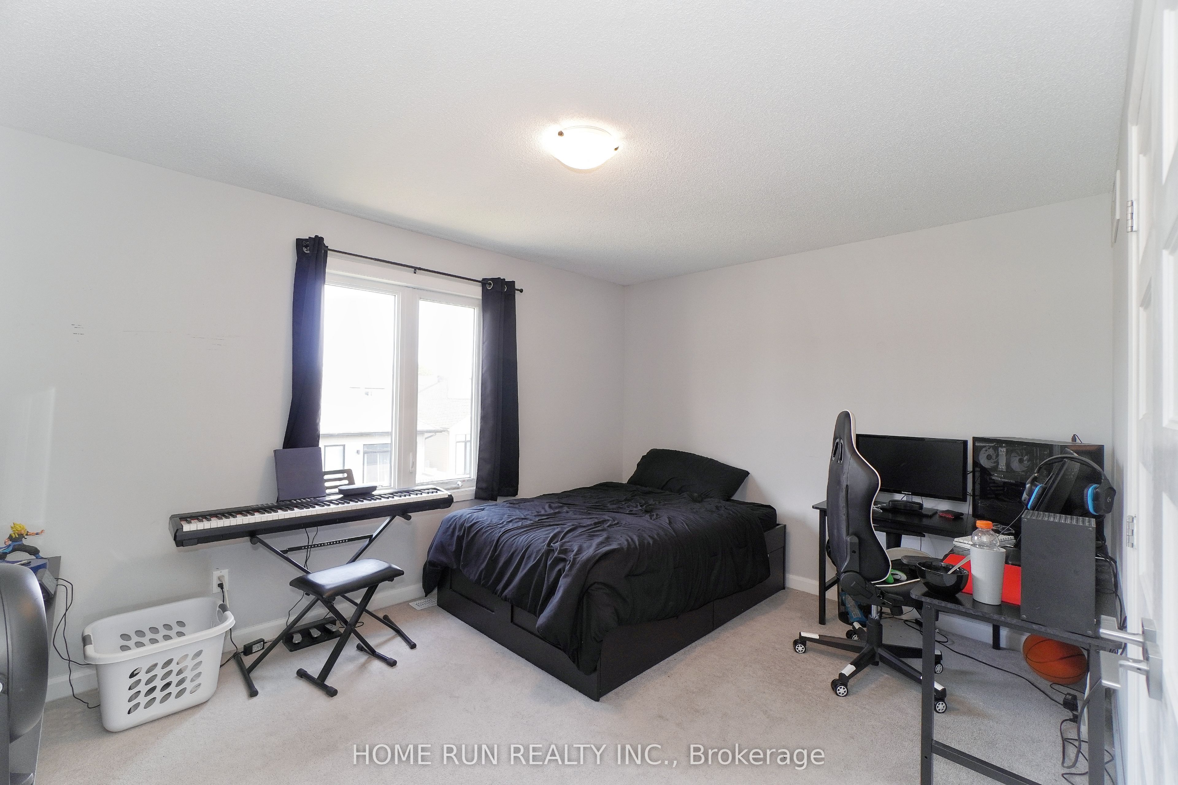 282 Nelson Street E Property Photo 30